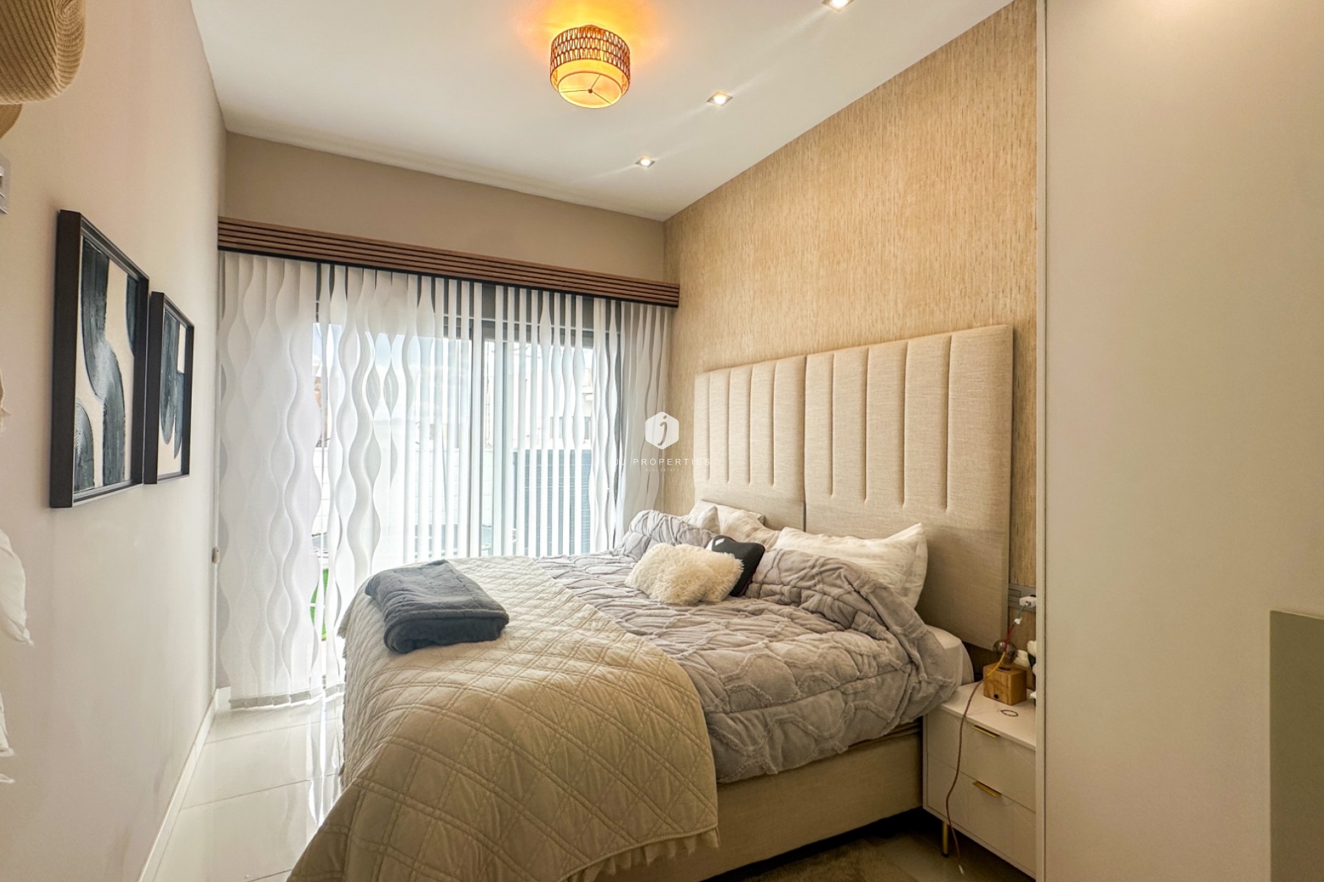 Z drugiej ręki - Villa -
Orihuela Costa - Costa Blanca