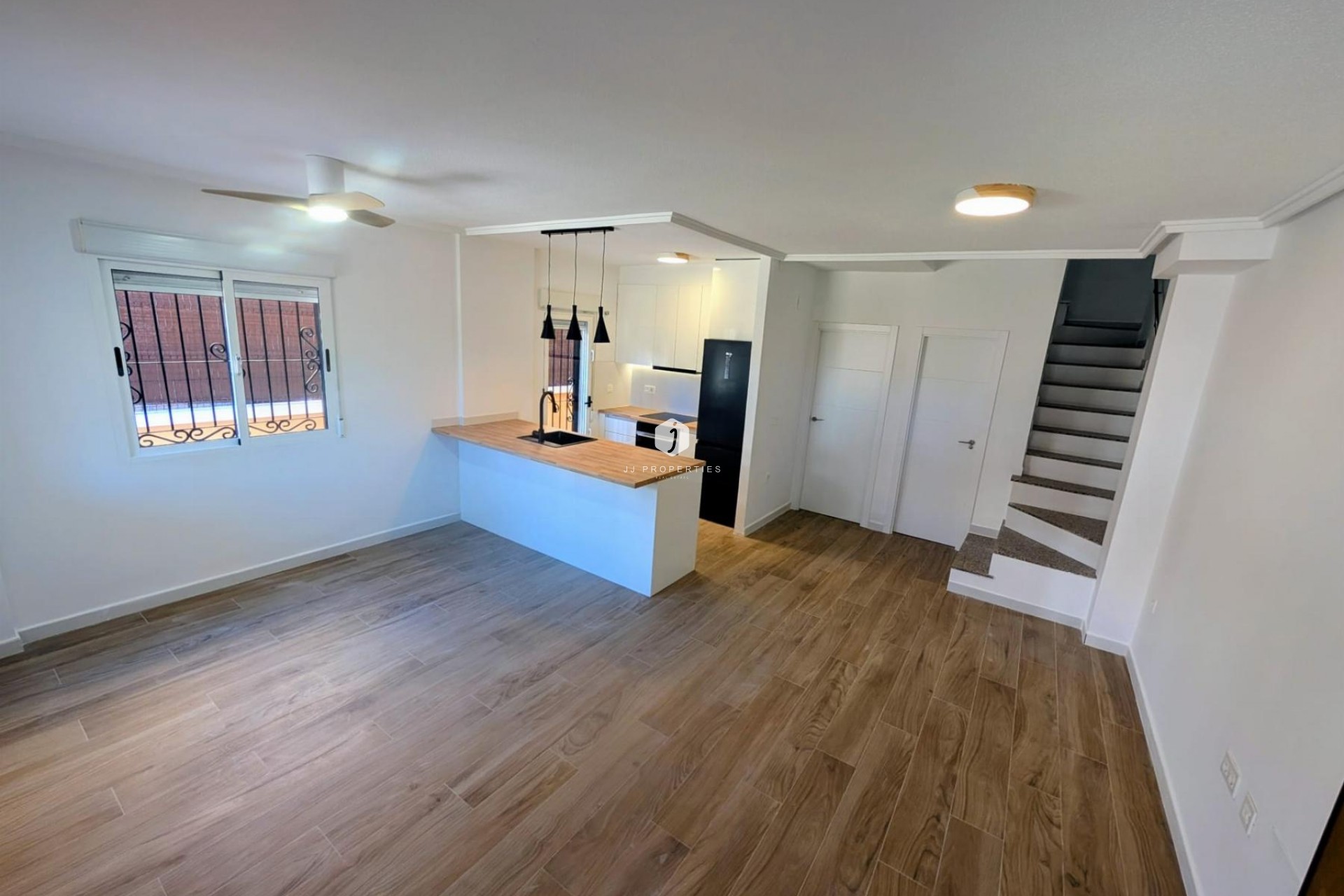 Z drugiej ręki - Villa -
Orihuela Costa - Costa Blanca