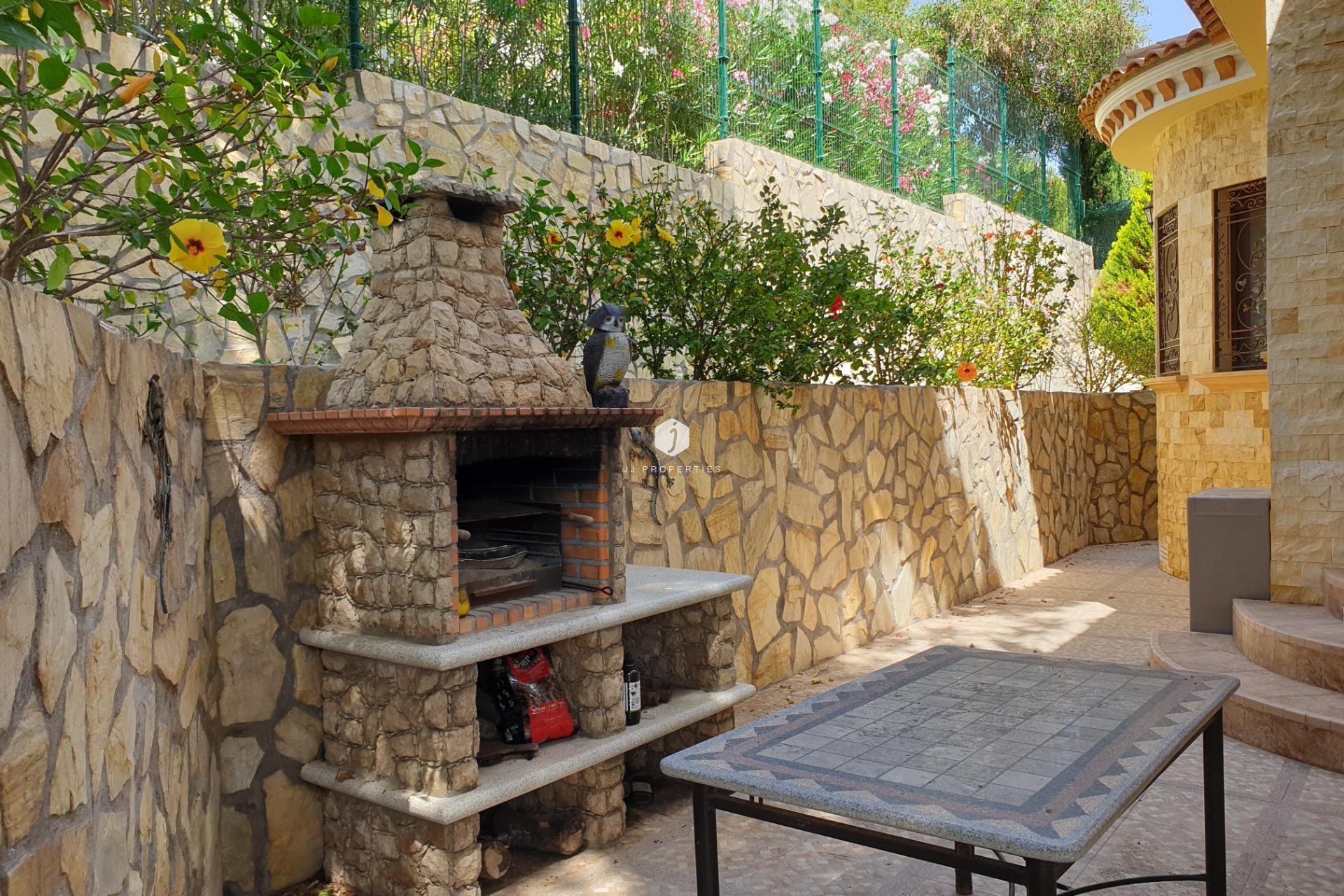 Z drugiej ręki - Villa -
Orihuela Costa - Costa Blanca