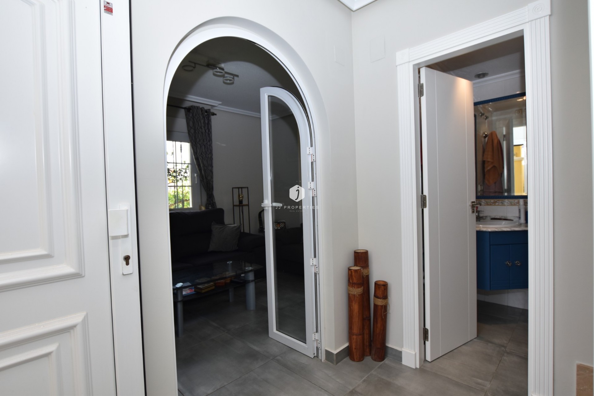 Z drugiej ręki - Villa -
Orihuela Costa - Costa Blanca