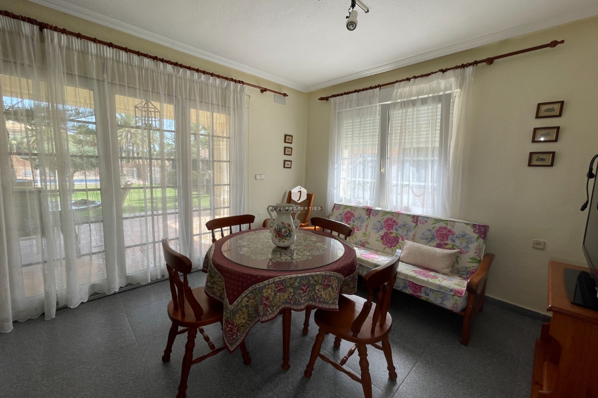 Z drugiej ręki - Villa -
Orihuela Costa - Costa Blanca