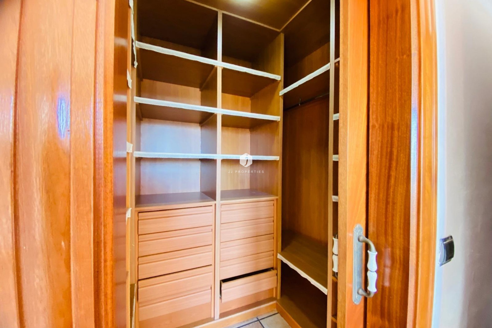 Z drugiej ręki - Villa -
Orihuela Costa - La Florida