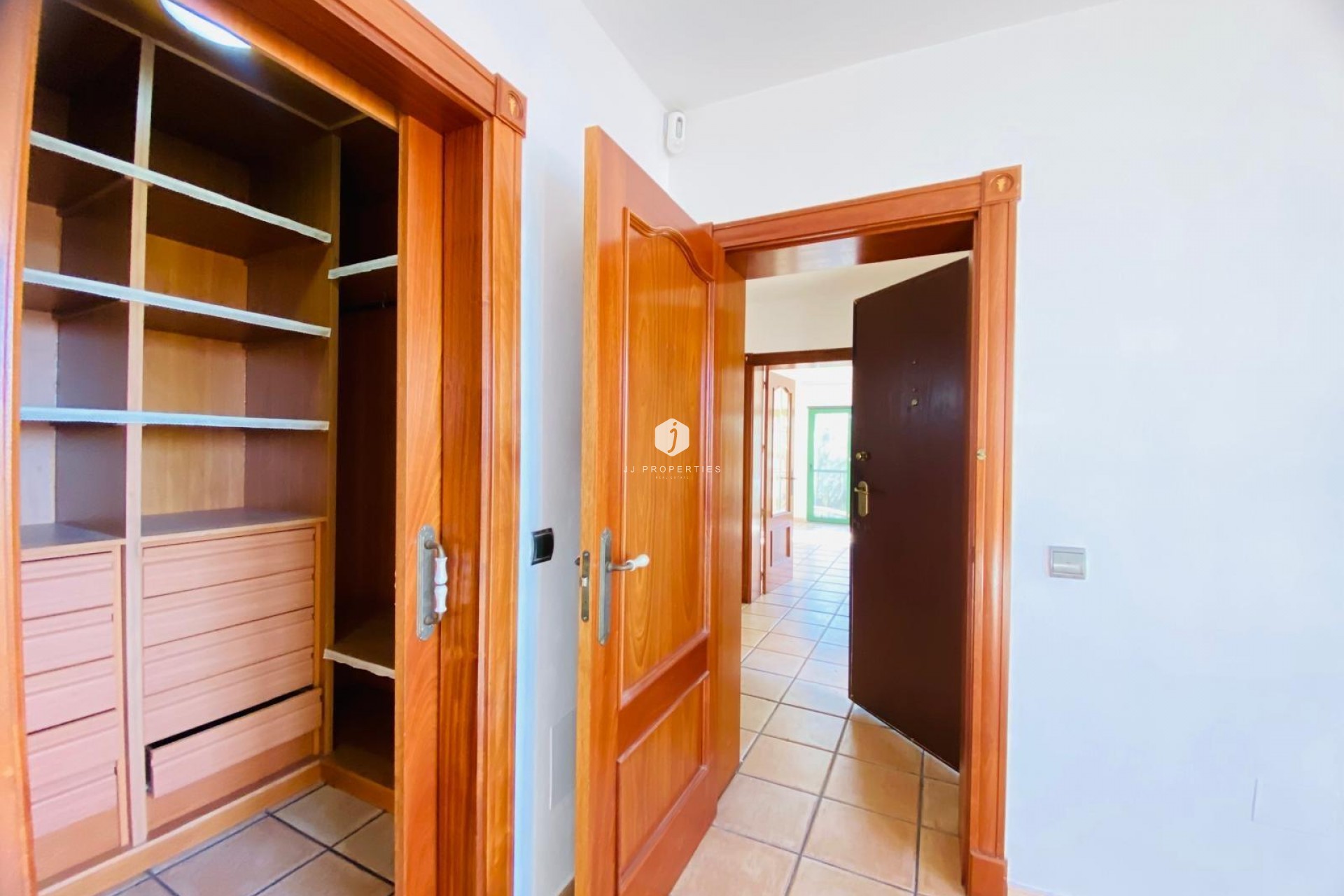 Z drugiej ręki - Villa -
Orihuela Costa - La Florida