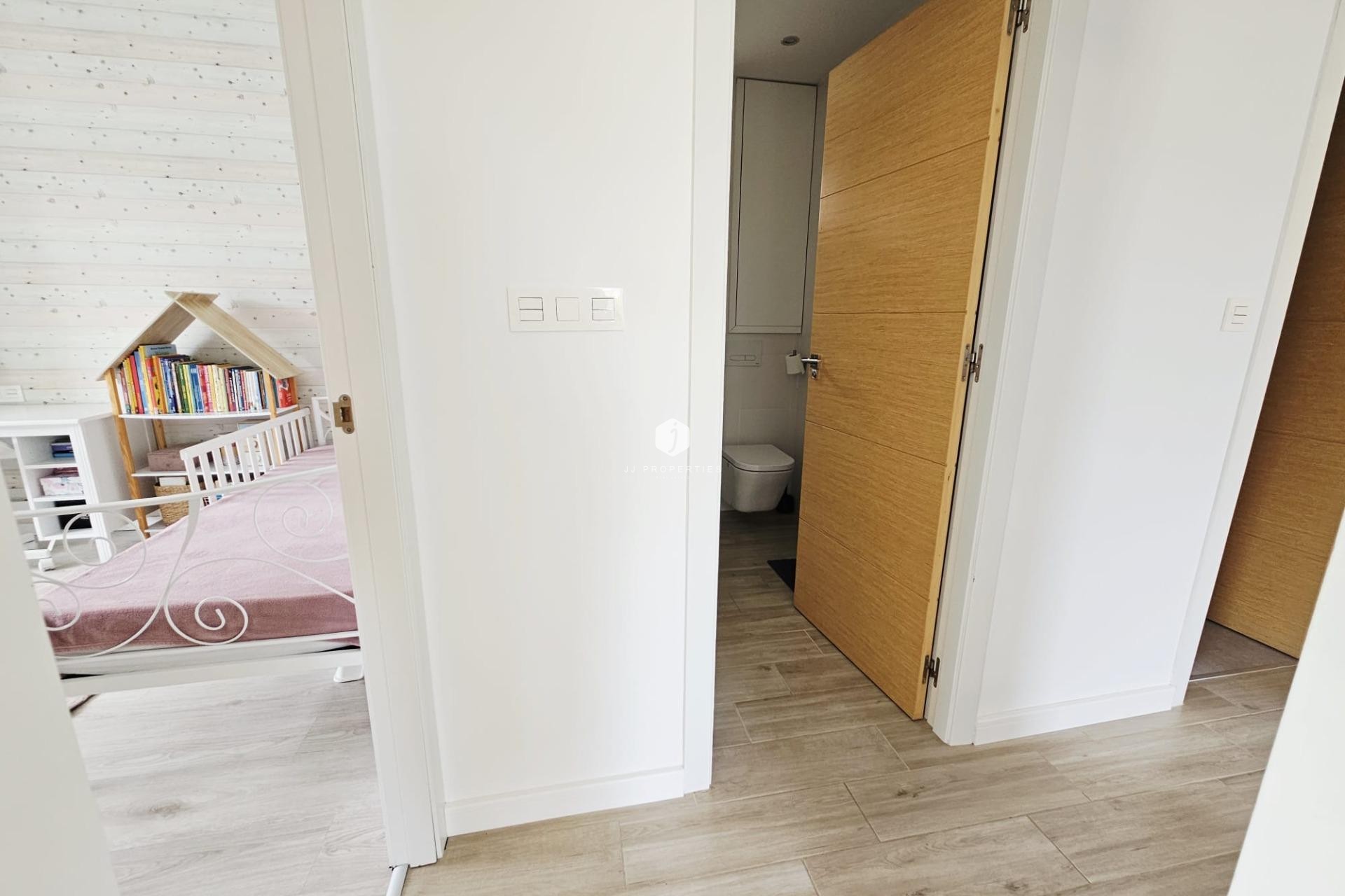 Z drugiej ręki - Villa -
Orihuela Costa - La Regia