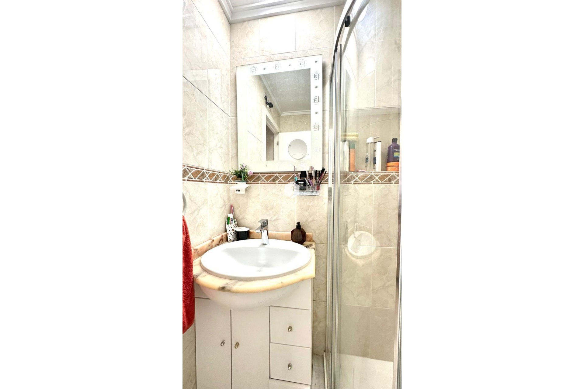 Z drugiej ręki - Villa -
Orihuela Costa - La Regia