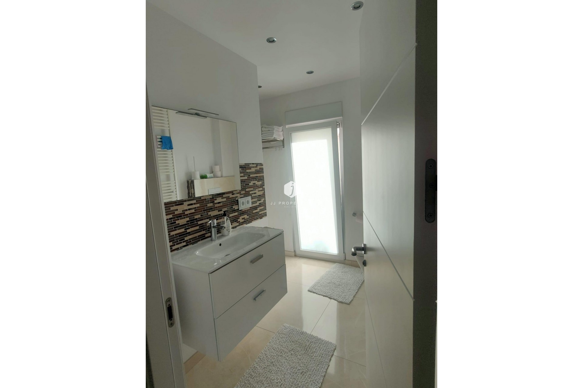 Z drugiej ręki - Villa -
Orihuela Costa - La Zenia