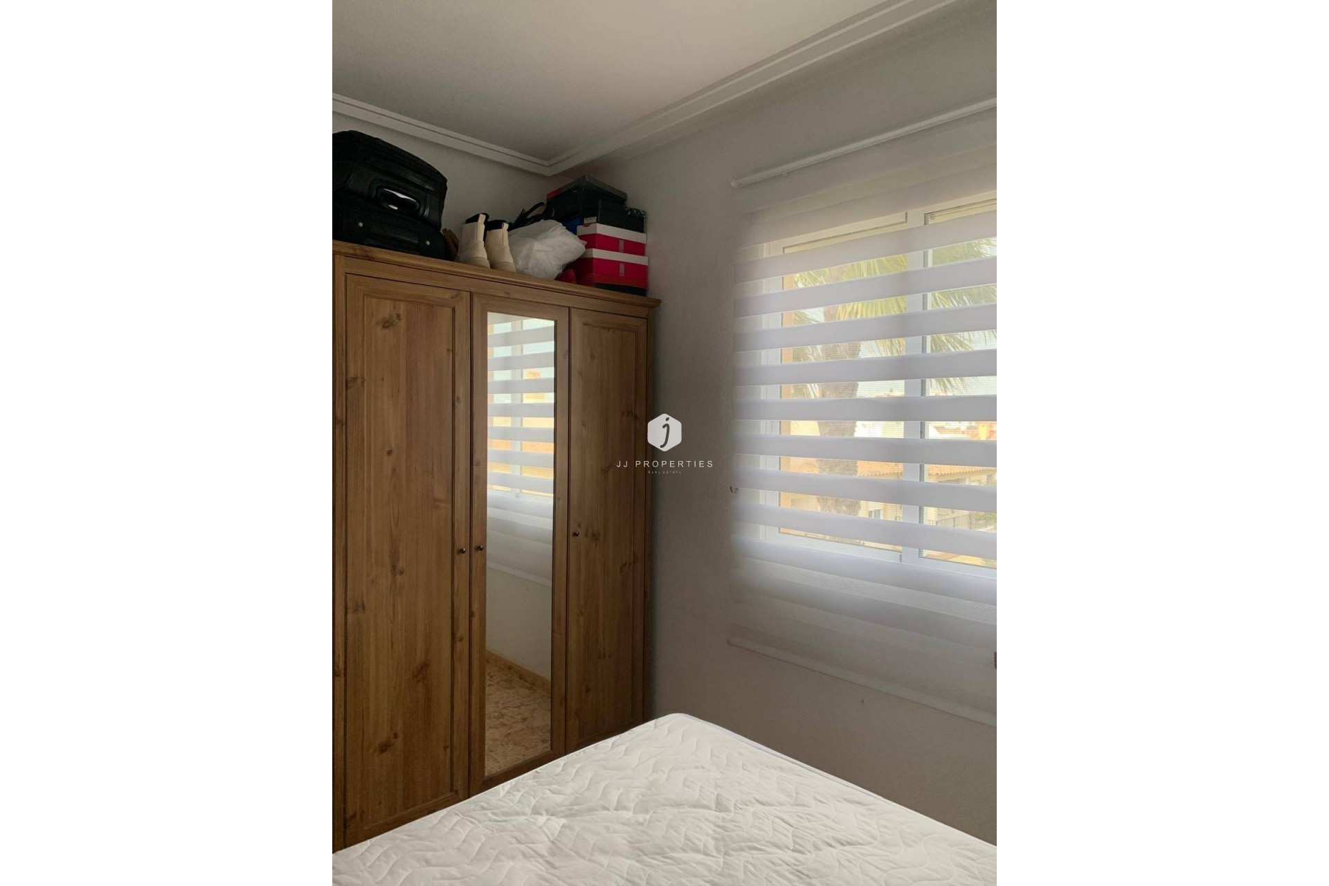 Z drugiej ręki - Villa -
Orihuela Costa - Las Filipinas