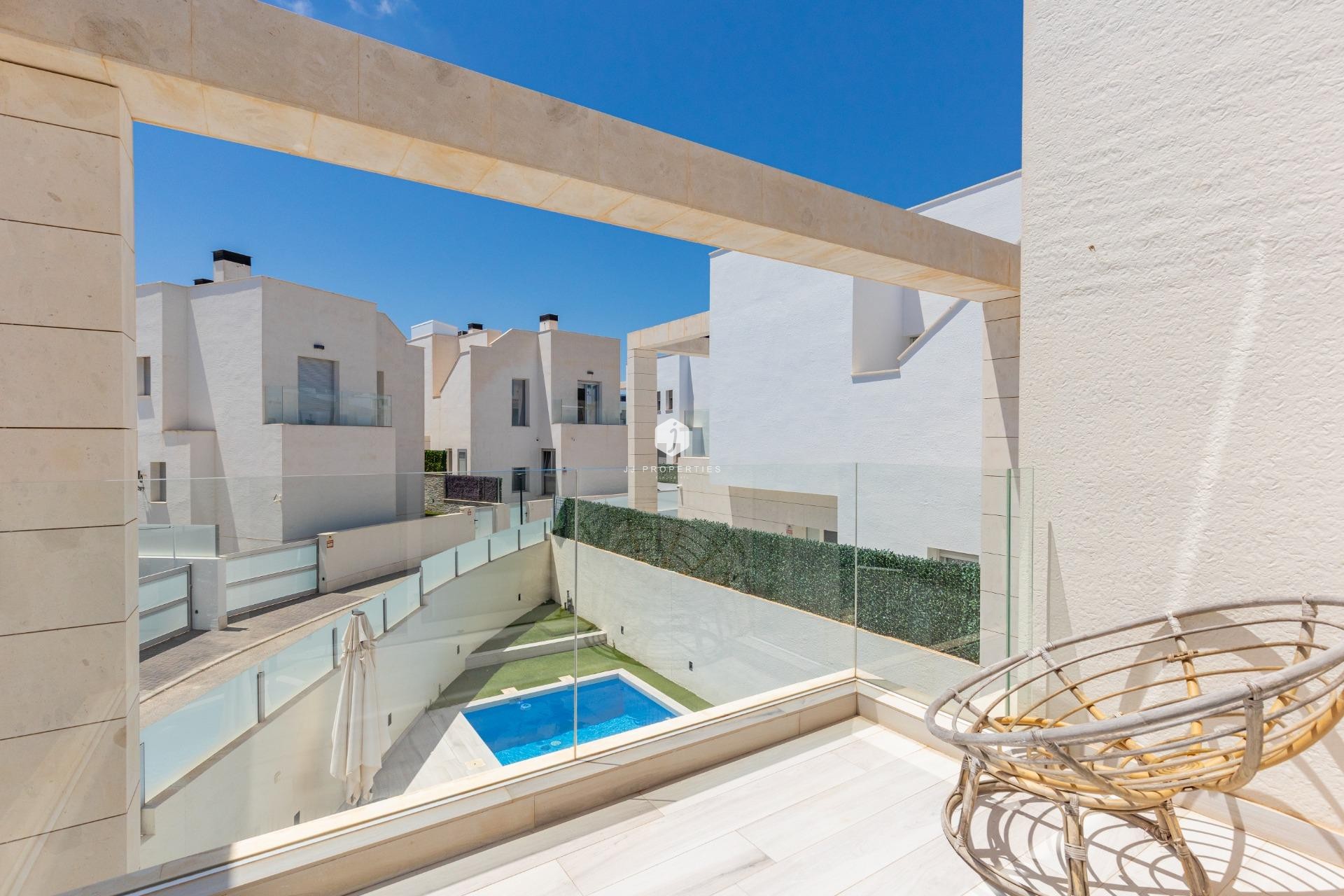 Z drugiej ręki - Villa -
Orihuela Costa - Lomas de Cabo Roig