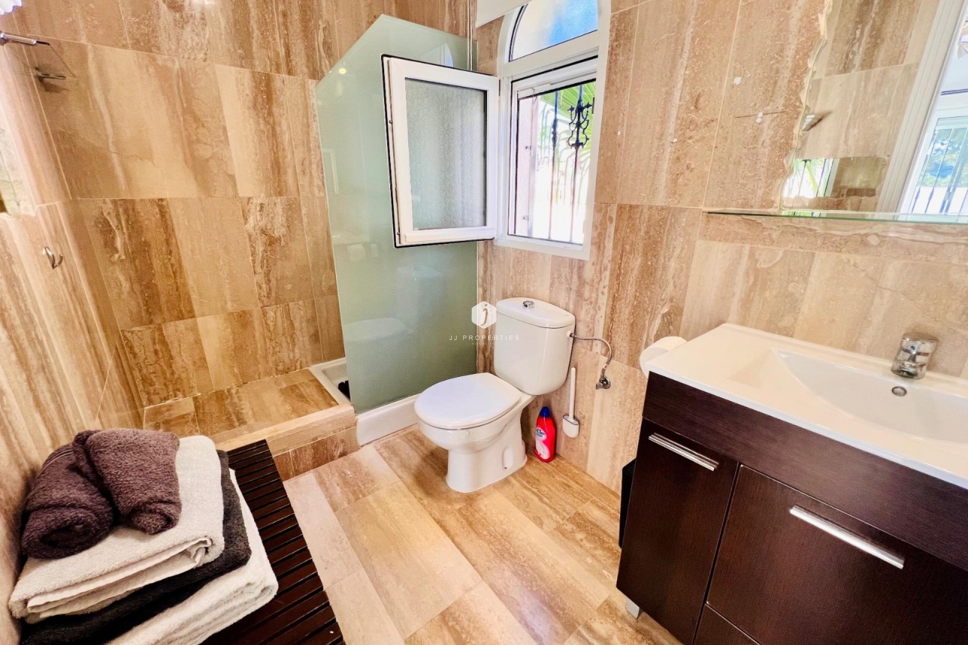 Z drugiej ręki - Villa -
Orihuela Costa - Lomas De Campoamor-las Ramblas