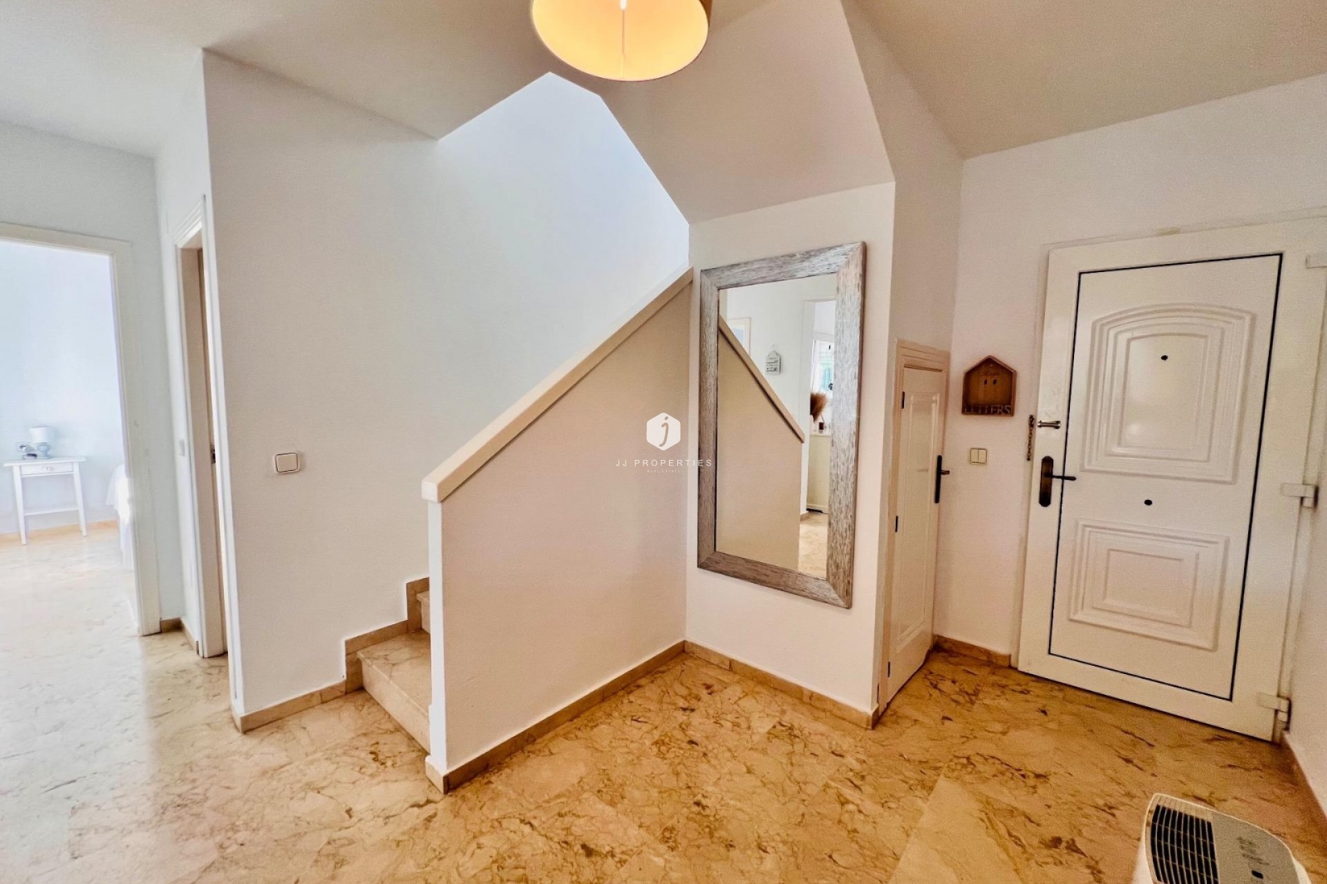 Z drugiej ręki - Villa -
Orihuela Costa - Lomas De Campoamor-las Ramblas