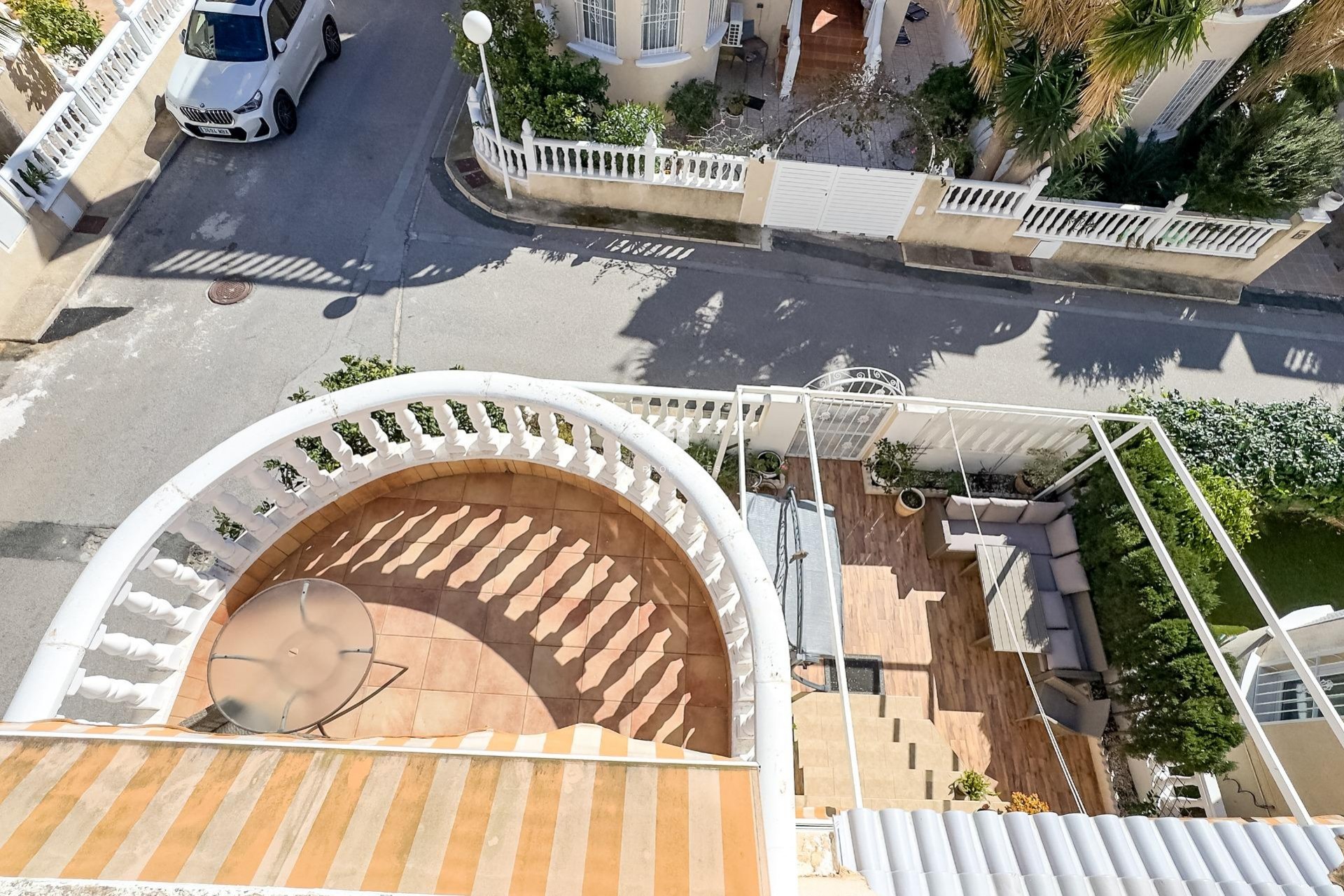 Z drugiej ręki - Villa -
Orihuela Costa - Los Almendros-la Florida