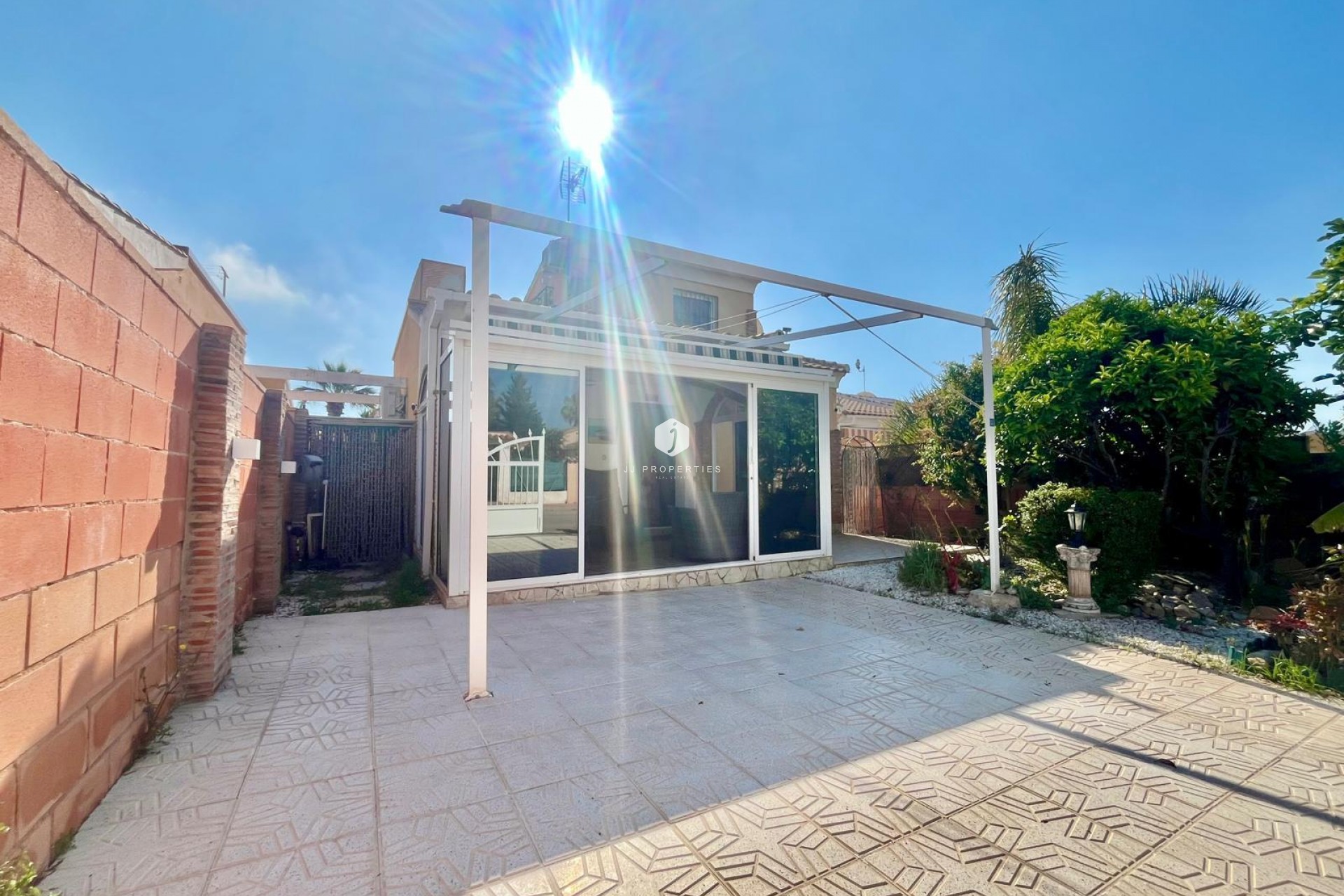 Z drugiej ręki - Villa -
Orihuela Costa - Los Almendros-la Florida