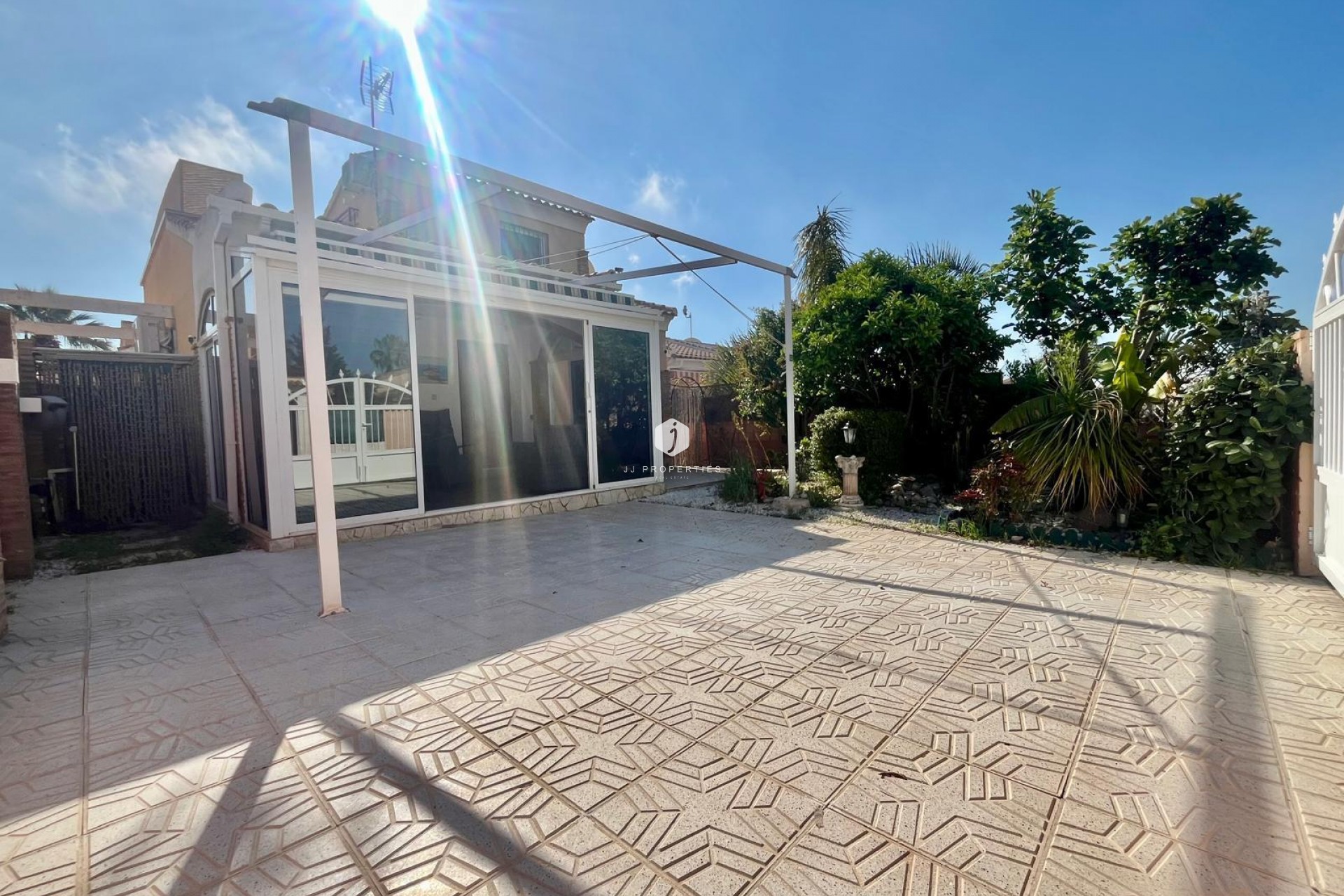 Z drugiej ręki - Villa -
Orihuela Costa - Los Almendros-la Florida