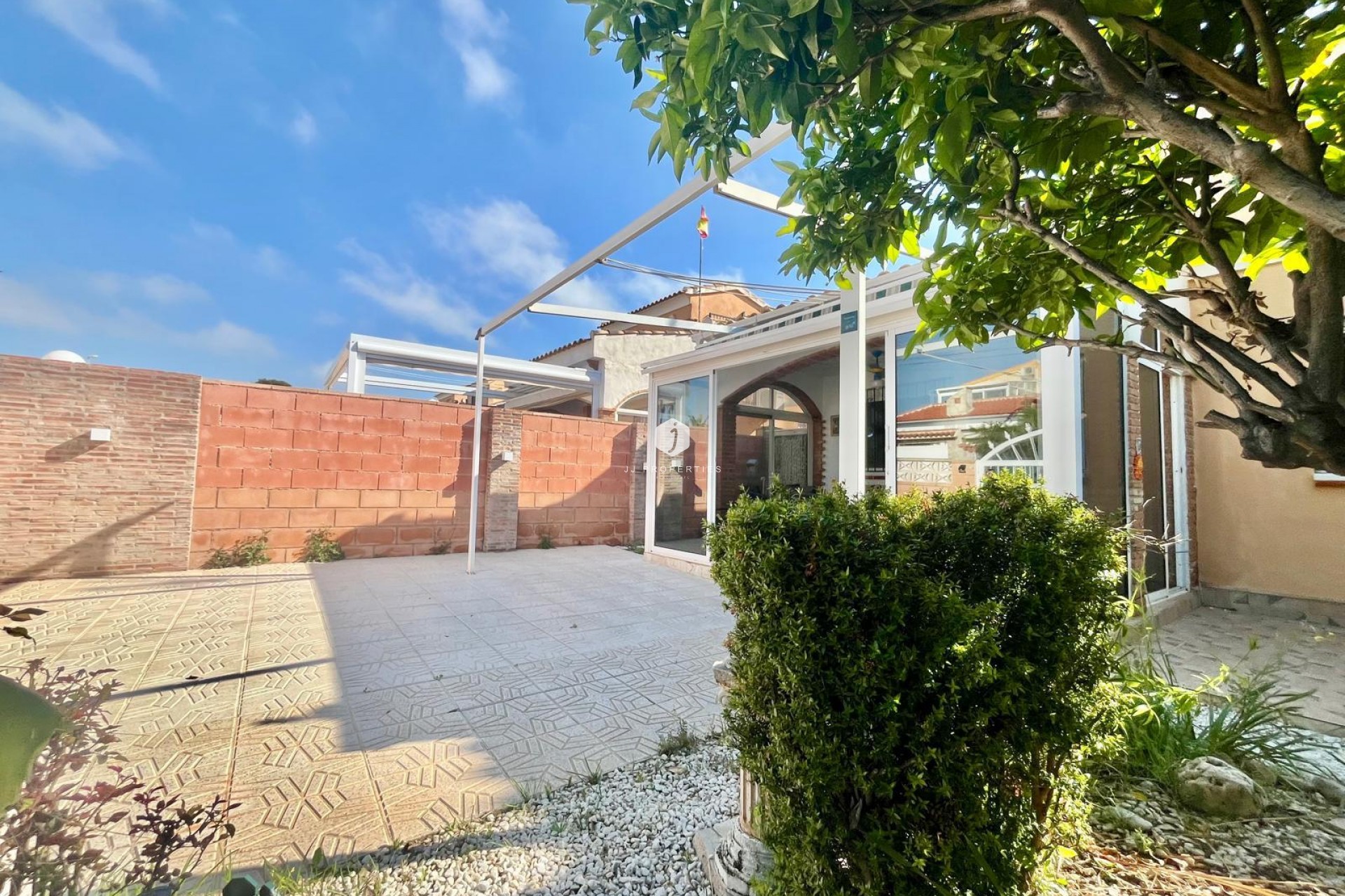 Z drugiej ręki - Villa -
Orihuela Costa - Los Almendros-la Florida