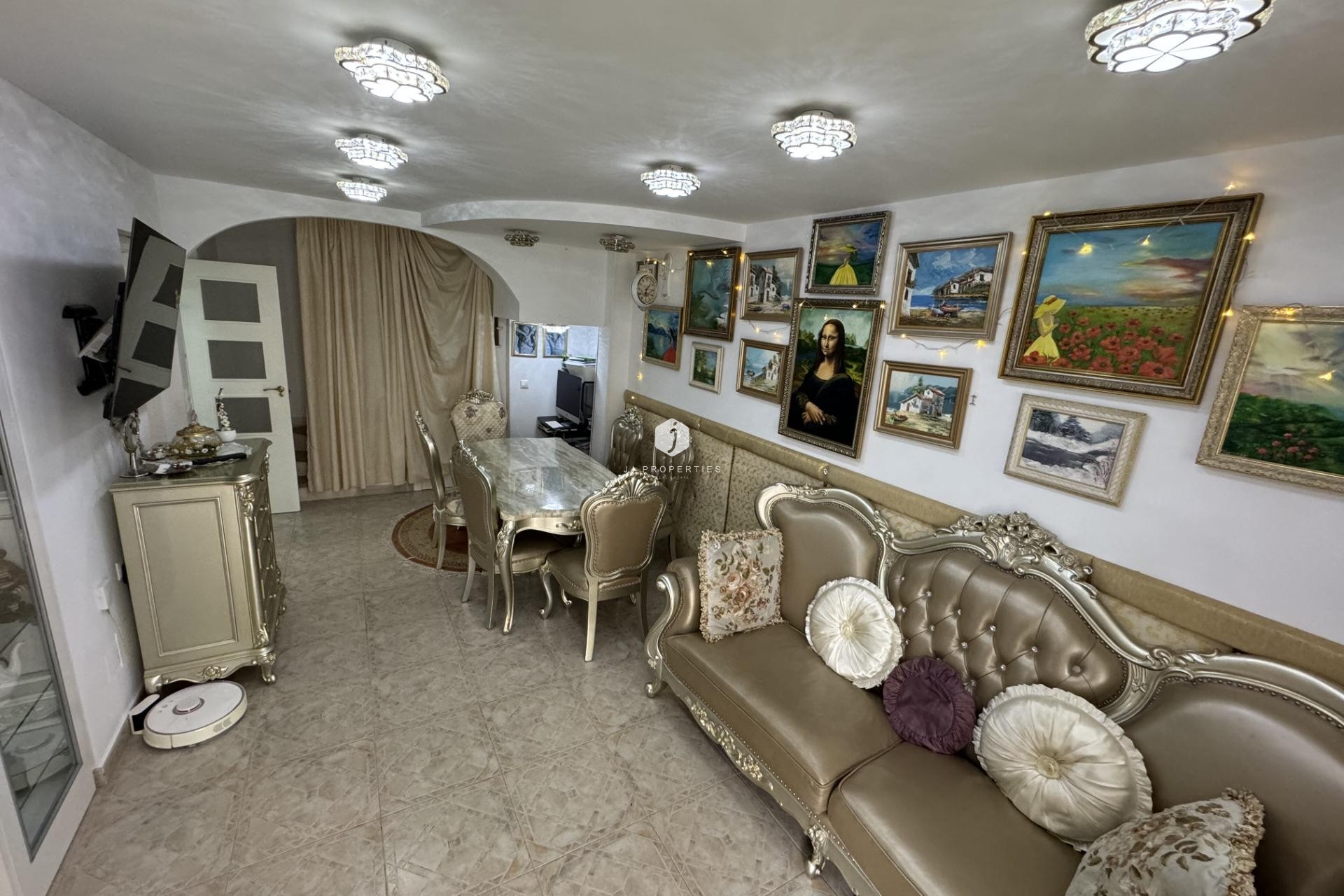 Z drugiej ręki - Villa -
Orihuela Costa - Los Dolses