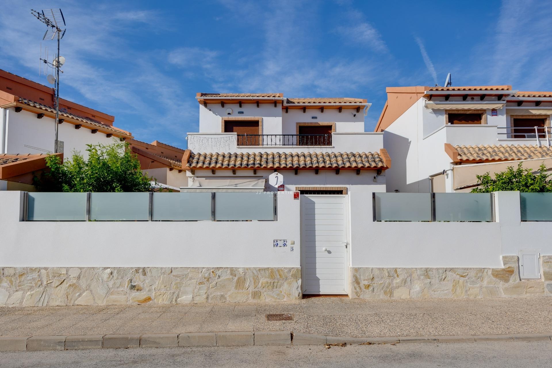Z drugiej ręki - Villa -
Orihuela Costa - PAU 8