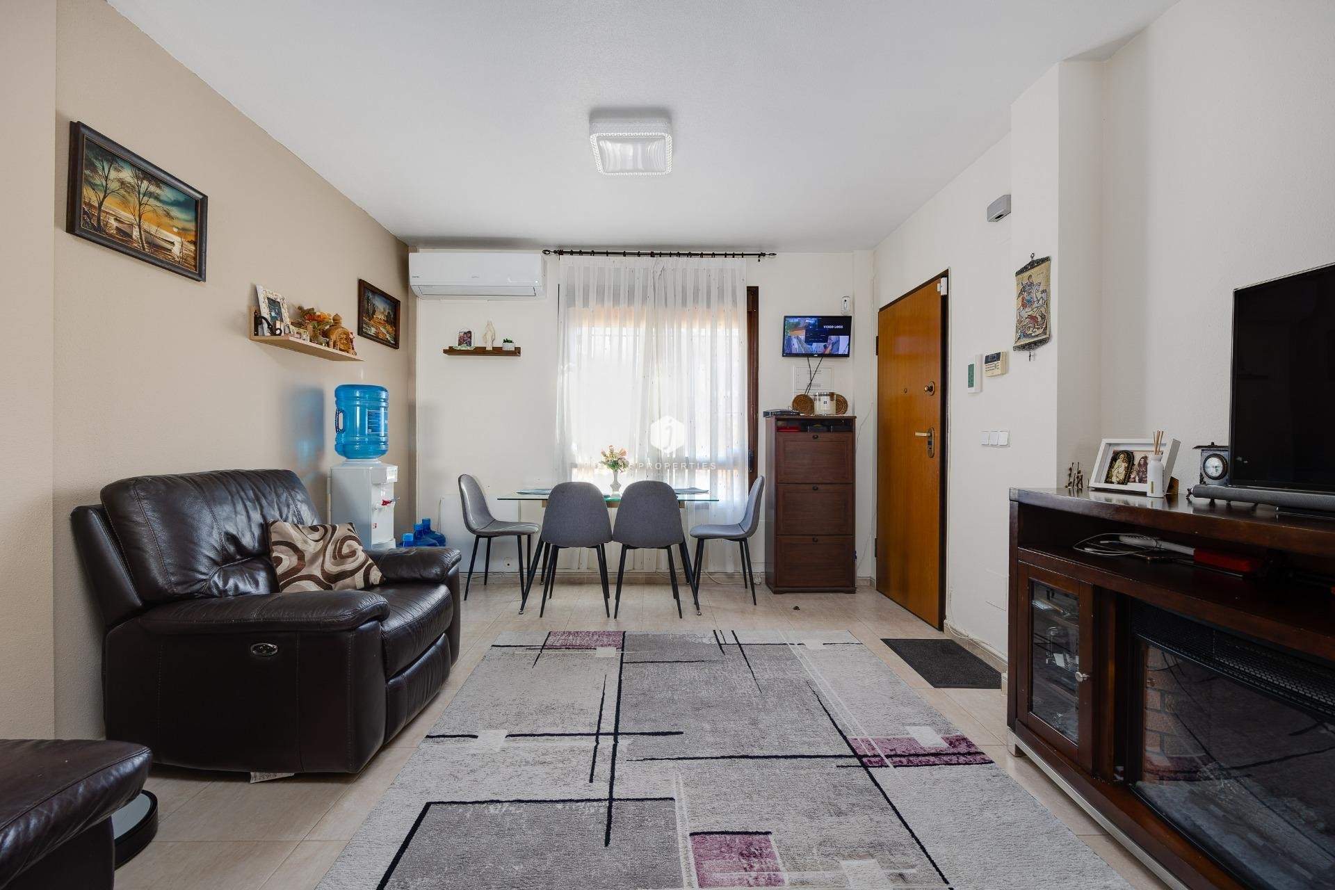 Z drugiej ręki - Villa -
Orihuela Costa - PAU 8