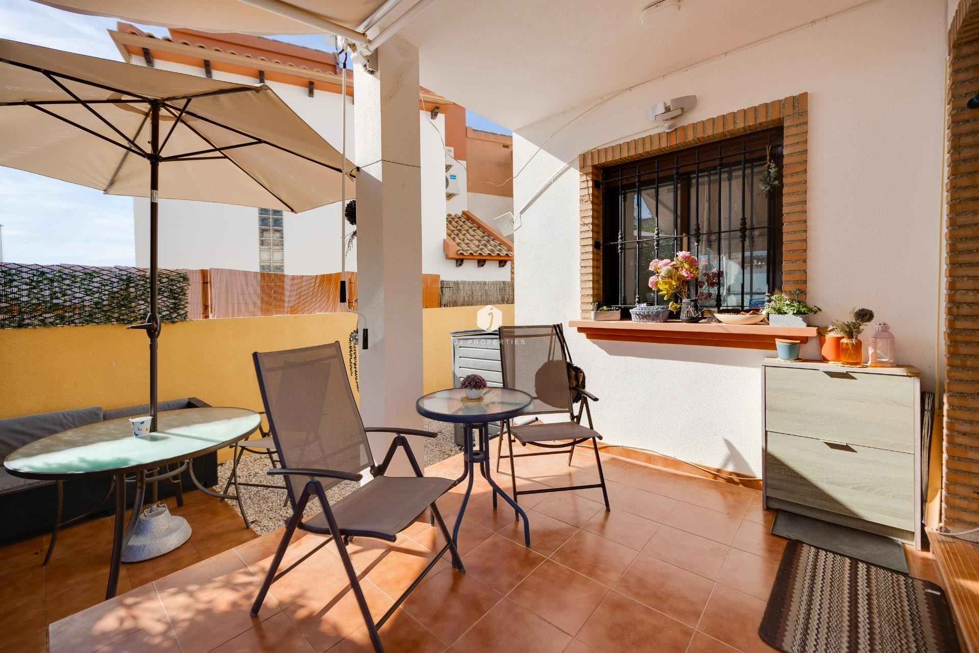 Z drugiej ręki - Villa -
Orihuela Costa - PAU 8