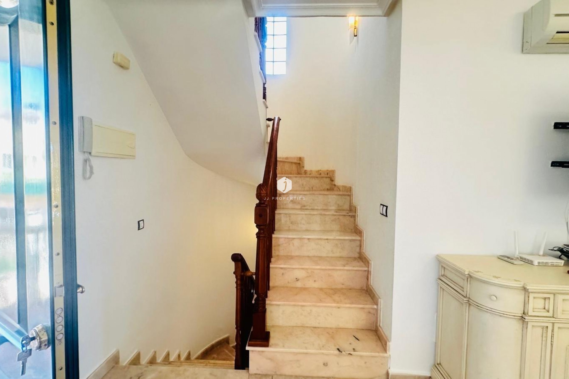 Z drugiej ręki - Villa -
Orihuela Costa - PAU 8