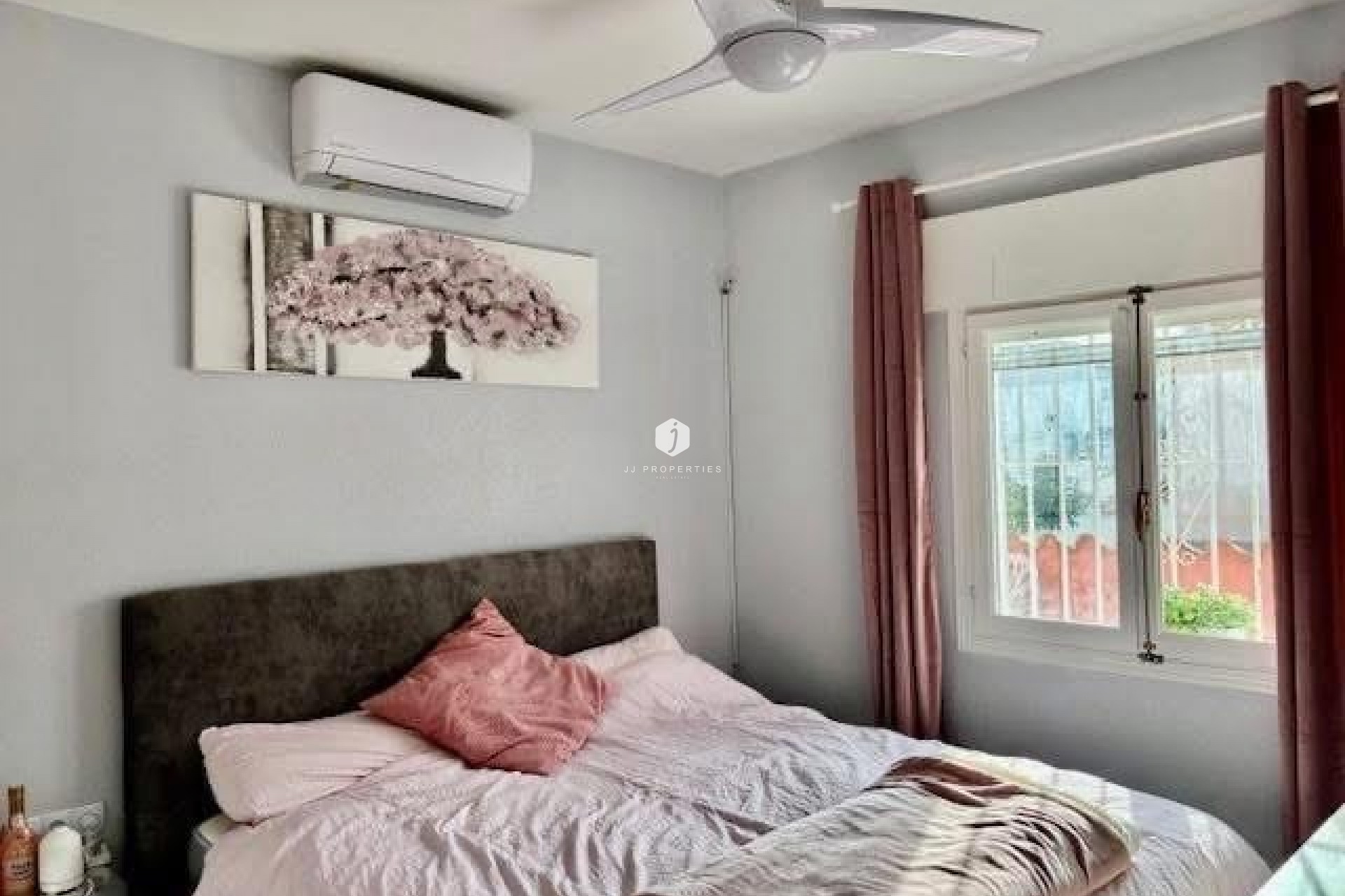 Z drugiej ręki - Villa -
Orihuela Costa - Playa Flamenca