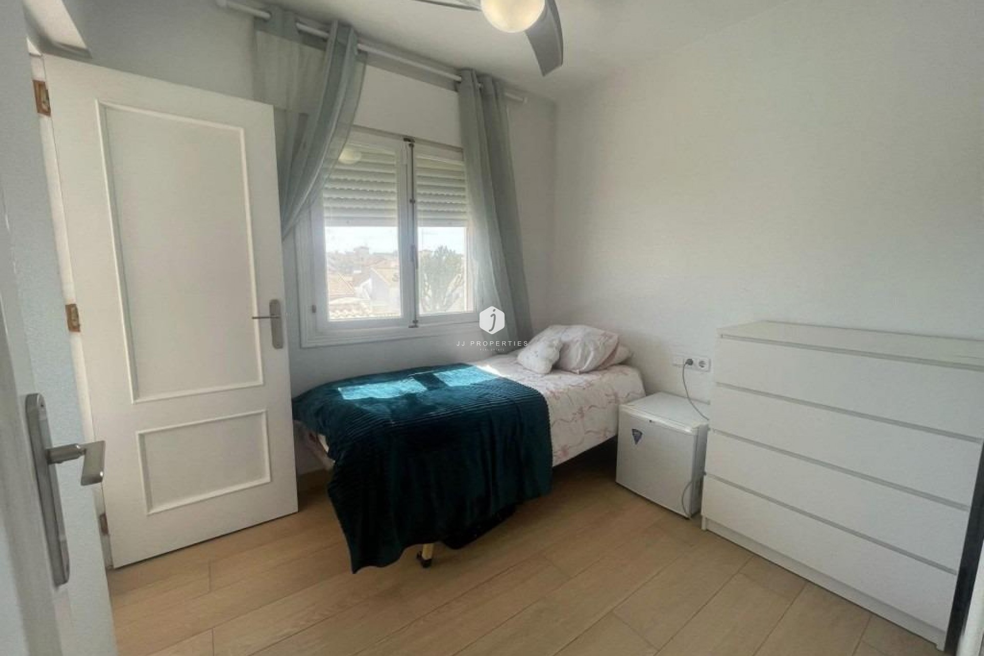 Z drugiej ręki - Villa -
Orihuela Costa - Playa Flamenca