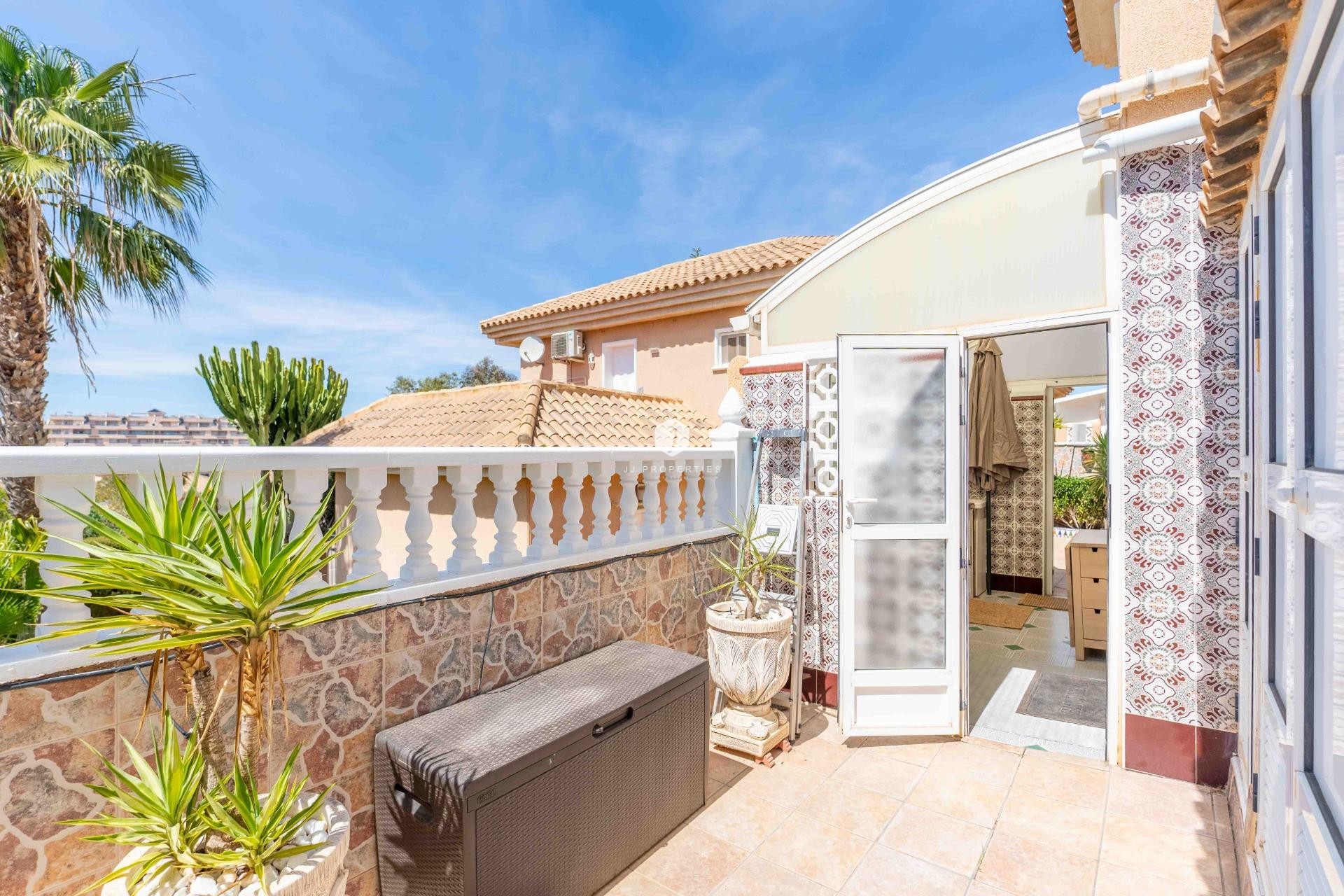 Z drugiej ręki - Villa -
Orihuela Costa - Punta Prima