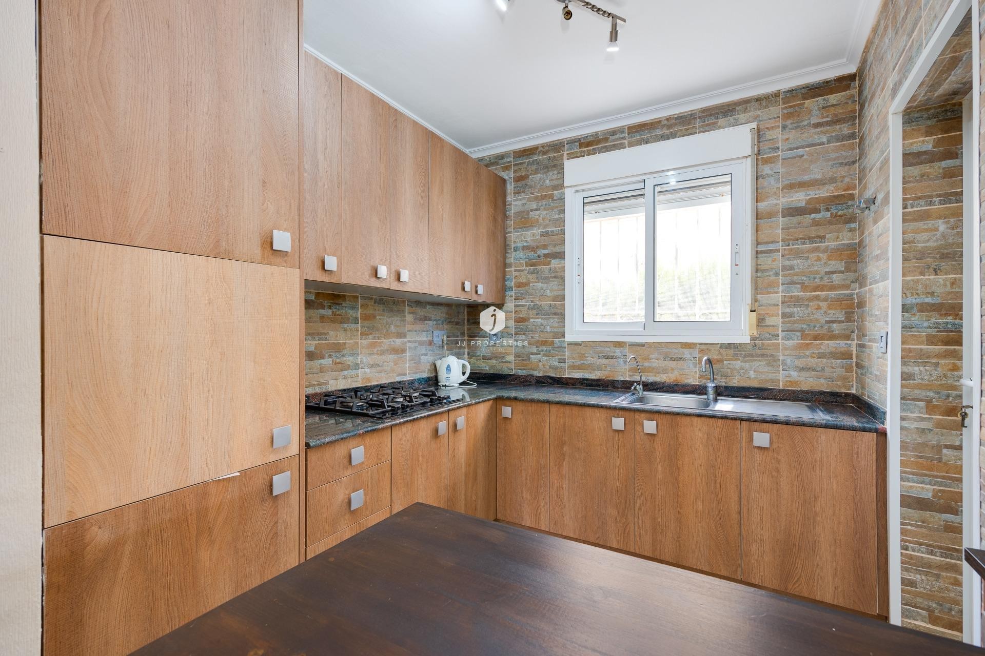 Z drugiej ręki - Villa -
Orihuela Costa - Villamartín-las Filipinas