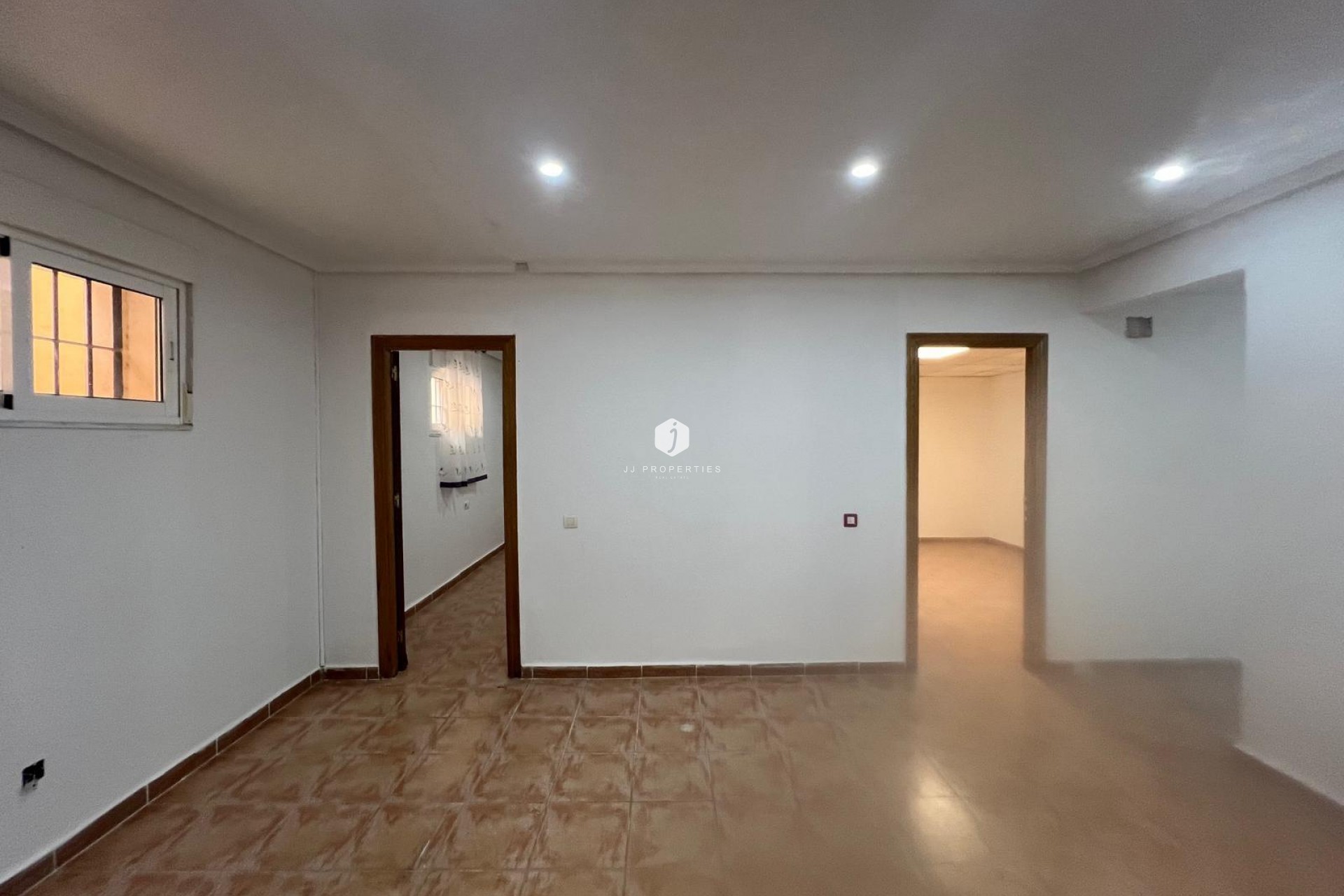 Z drugiej ręki - Villa -
Orihuela Costa - Villamartín-las Filipinas