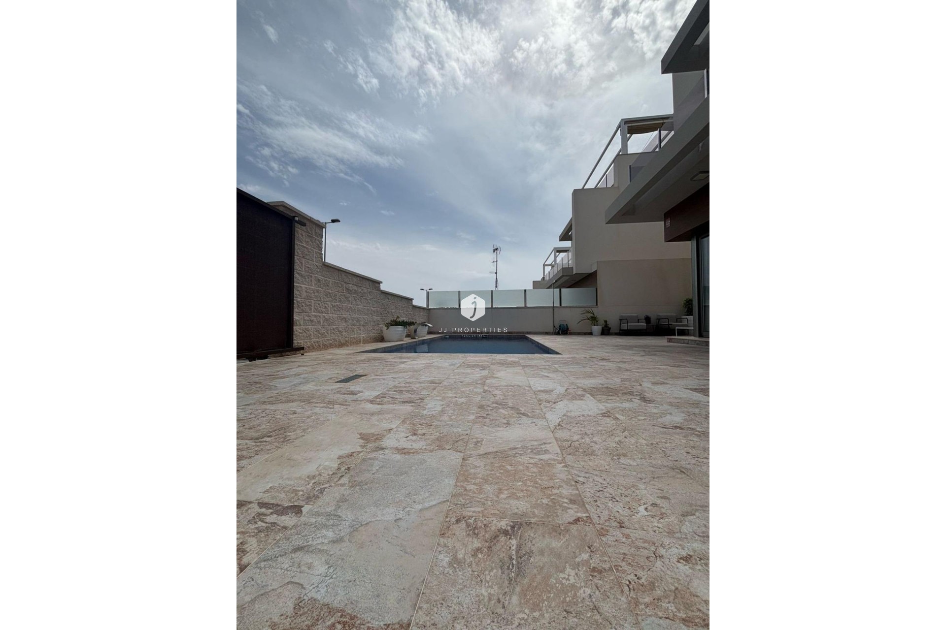 Z drugiej ręki - Villa -
Orihuela Costa - Villamartín-las Filipinas