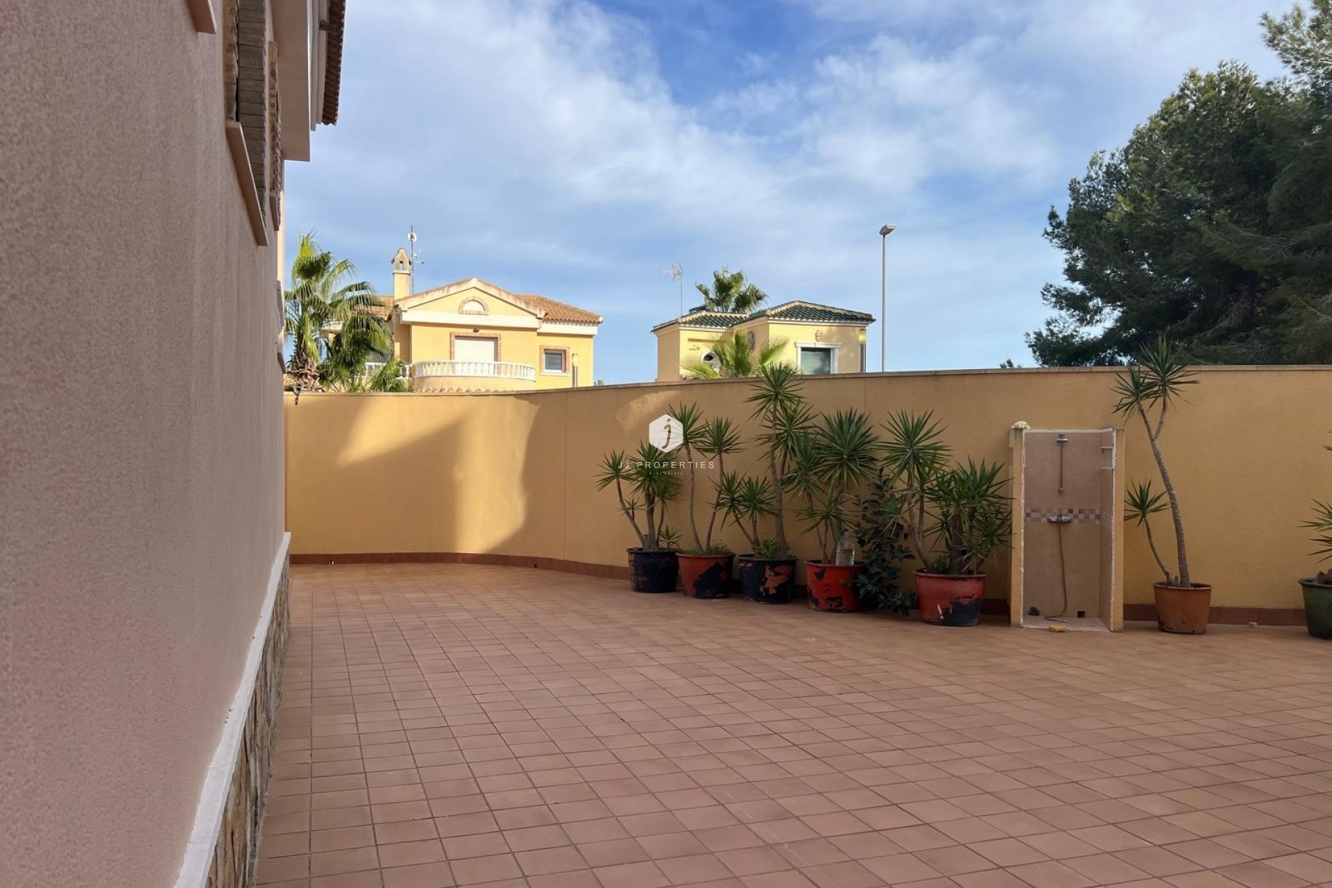 Z drugiej ręki - Villa -
Orihuela Costa - Villamartín-las Filipinas