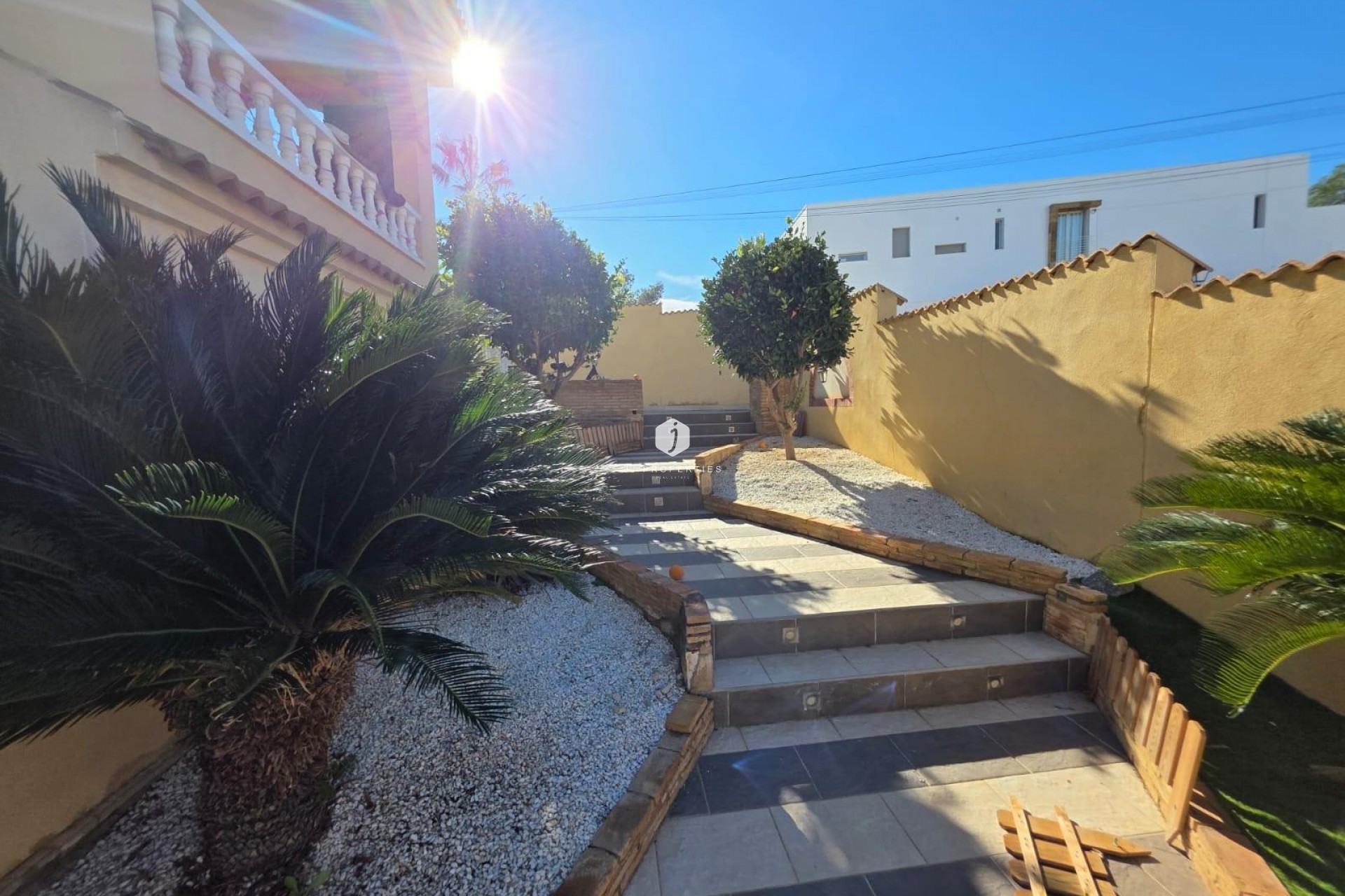 Z drugiej ręki - Villa -
Orihuela Costa - Villamartín-las Filipinas