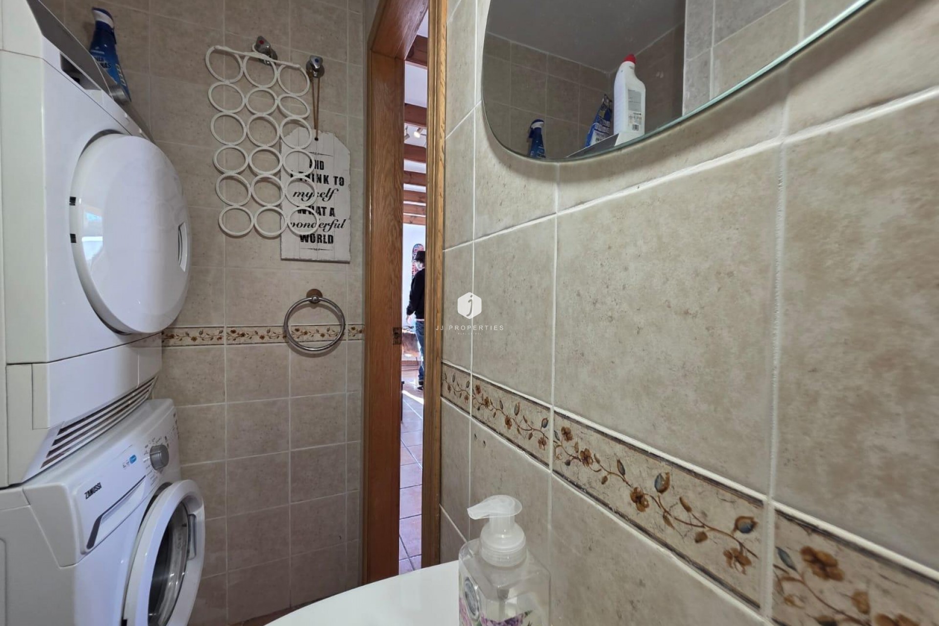 Z drugiej ręki - Villa -
Orihuela Costa - Villamartín-las Filipinas