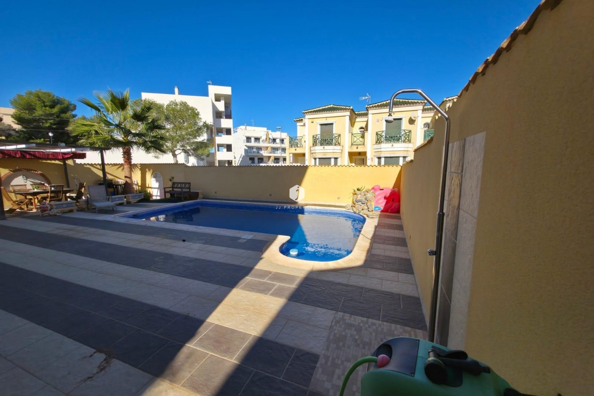 Z drugiej ręki - Villa -
Orihuela Costa - Villamartín-las Filipinas