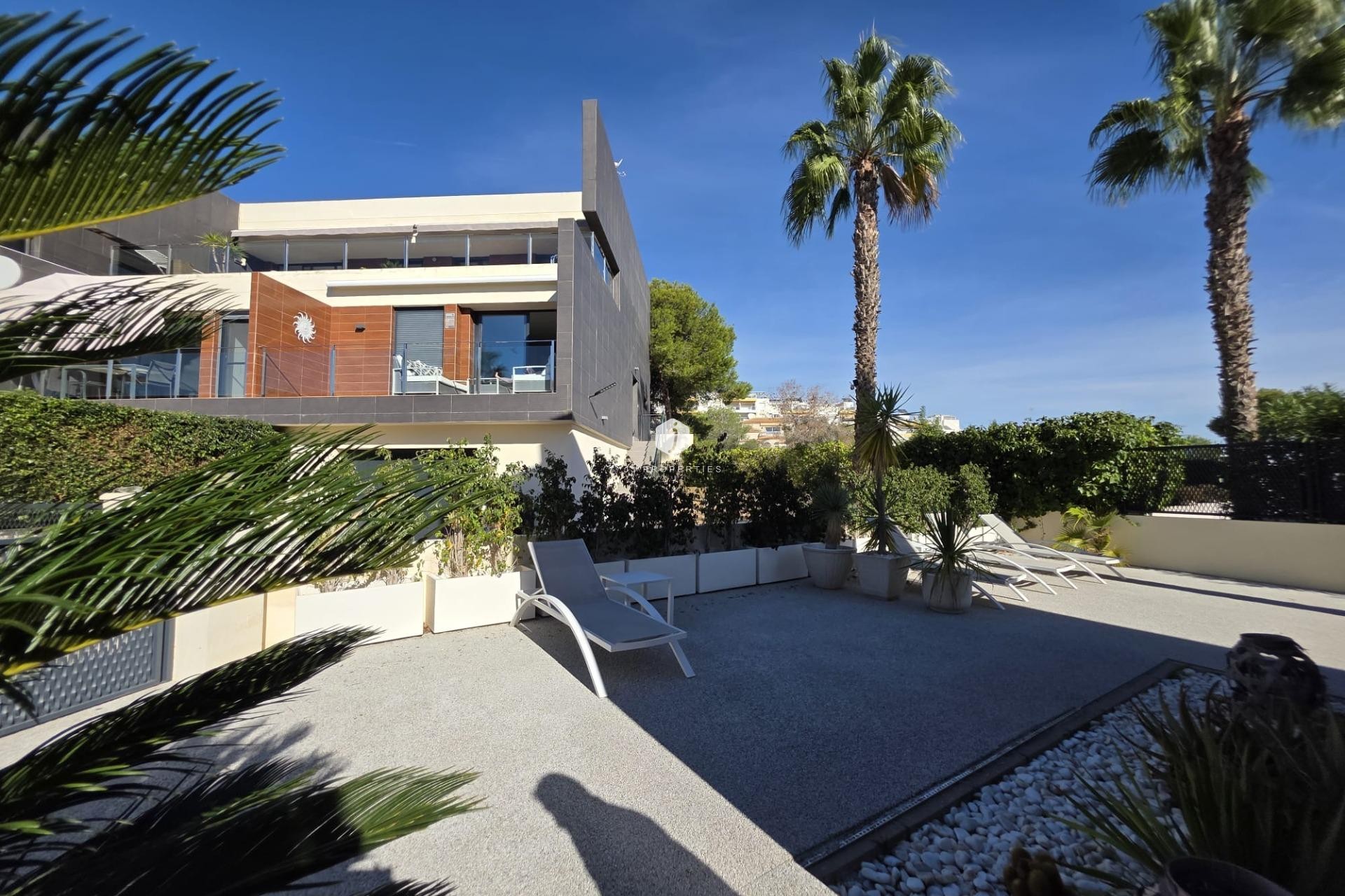 Z drugiej ręki - Villa -
Orihuela Costa - Villamartín