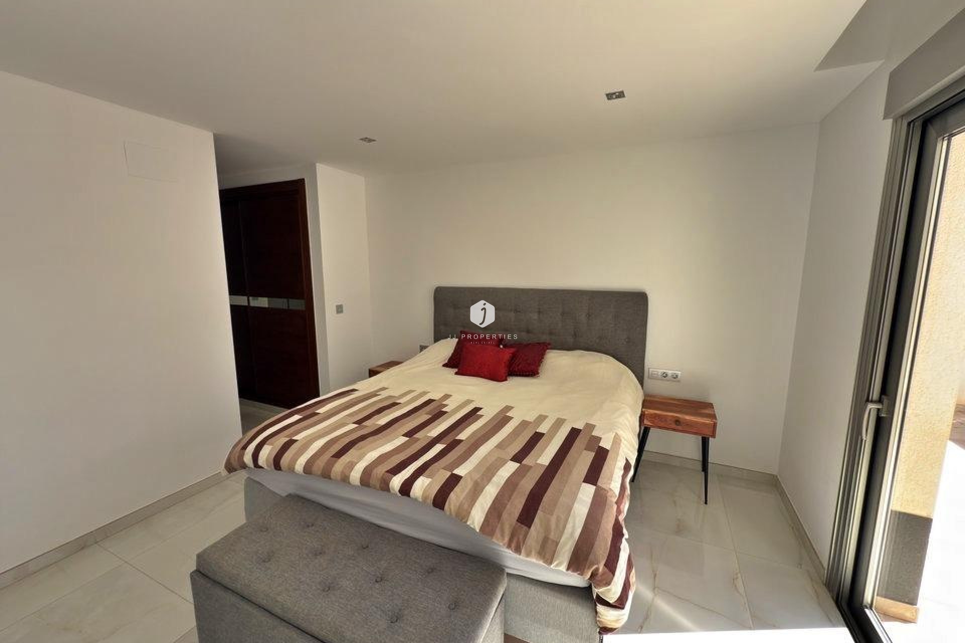 Z drugiej ręki - Villa -
Orihuela Costa - Villamartín