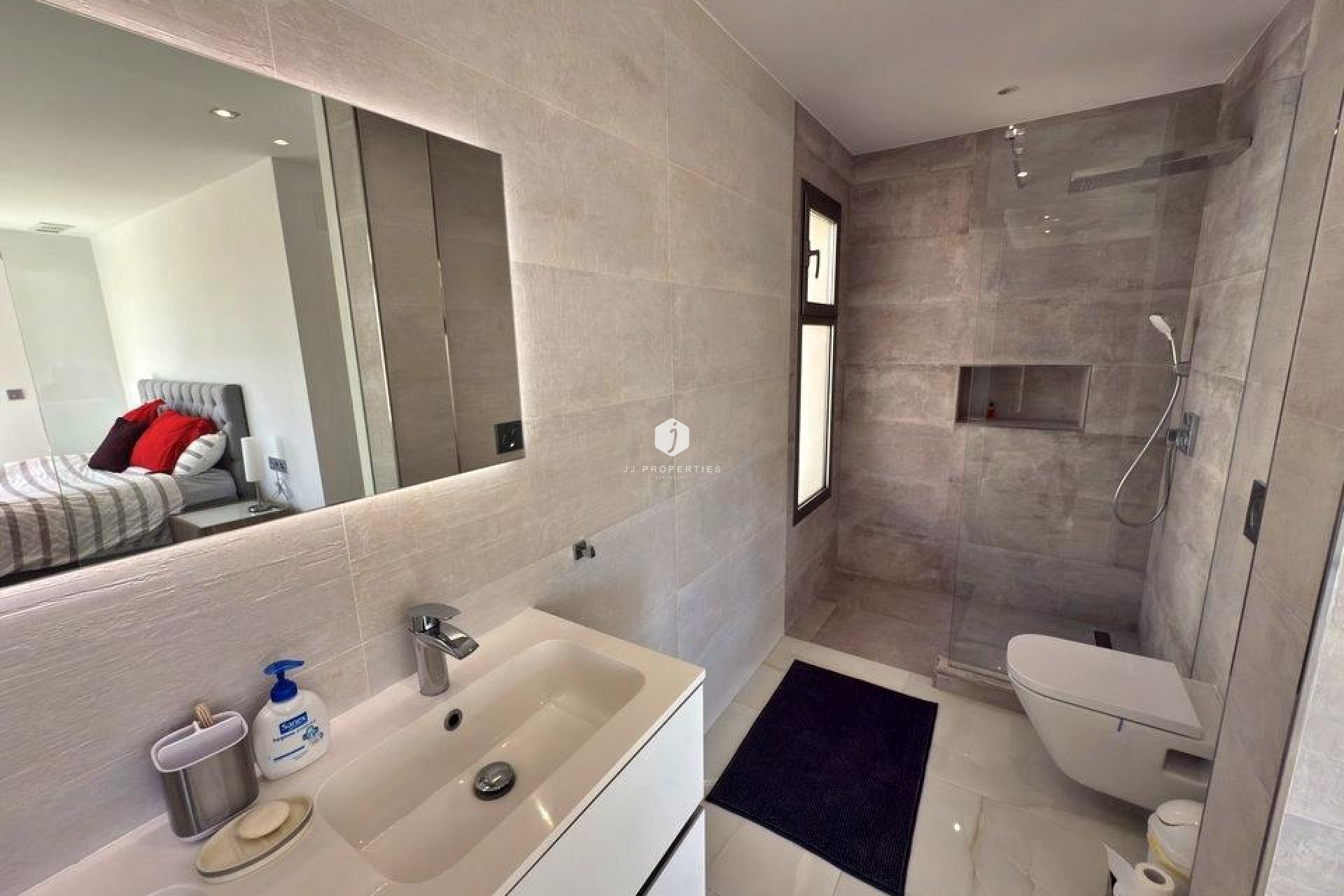 Z drugiej ręki - Villa -
Orihuela Costa - Villamartín