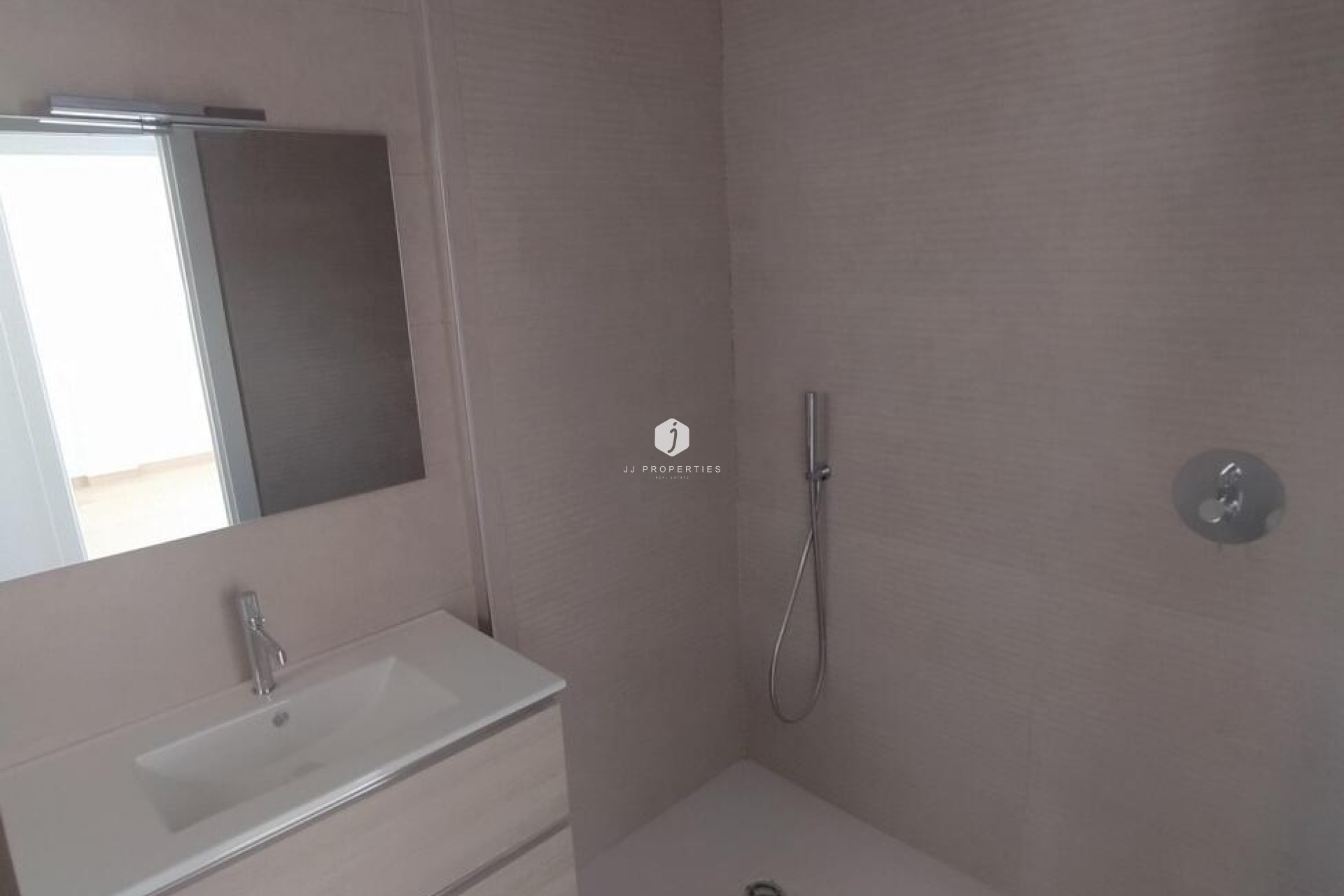 Z drugiej ręki - Villa Penthouse -
Torrevieja - aguas nuevas