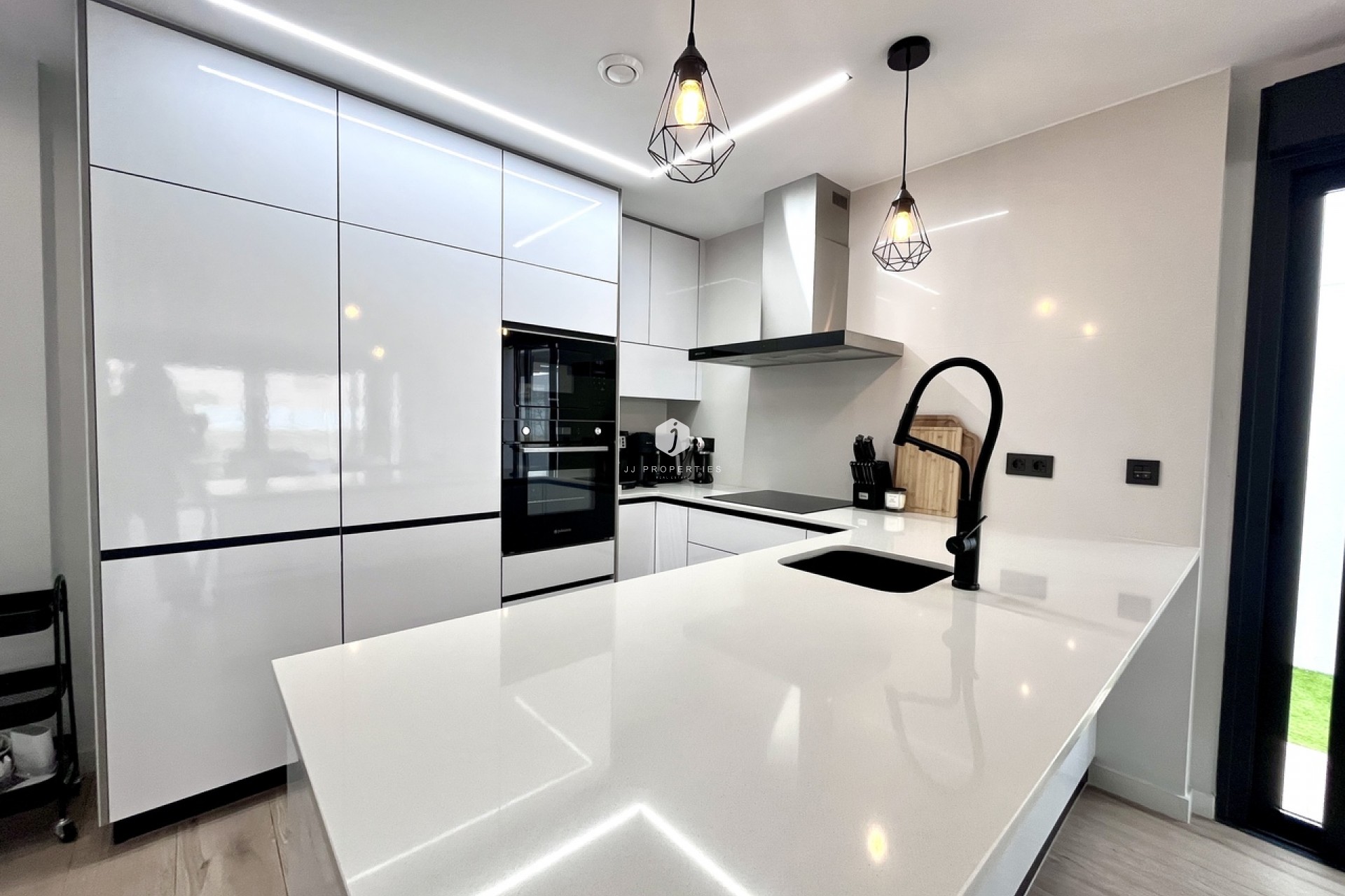 Z drugiej ręki - Villa -
Playa Flamenca - Costa Blanca