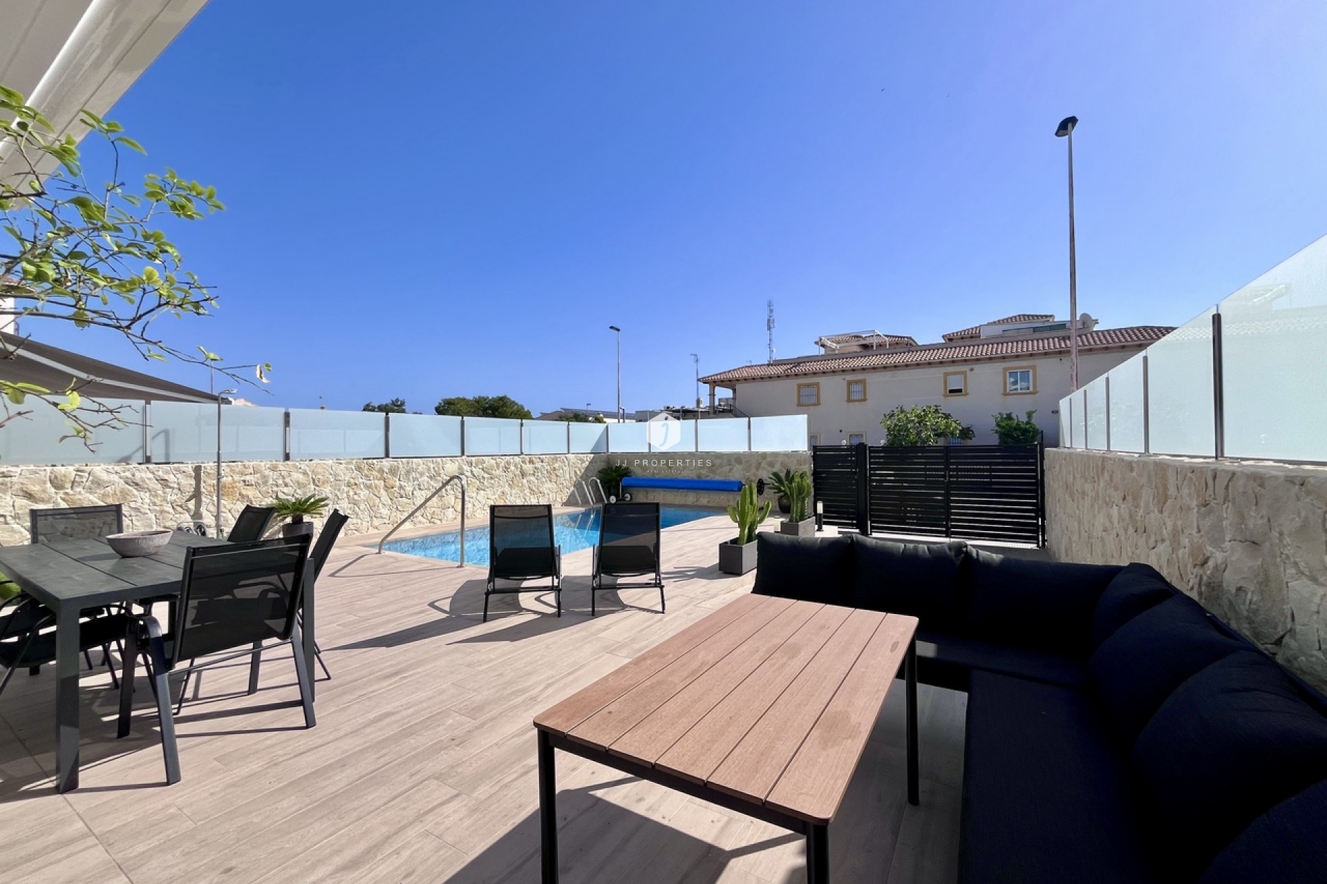 Z drugiej ręki - Villa -
Playa Flamenca - Costa Blanca