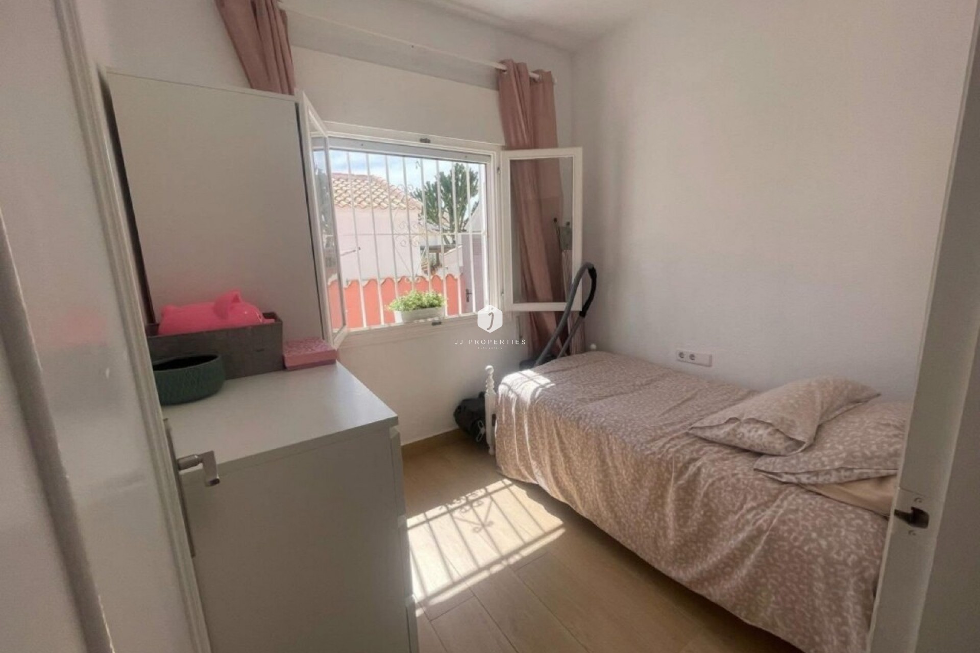 Z drugiej ręki - Villa -
Playa Flamenca - Costa Blanca