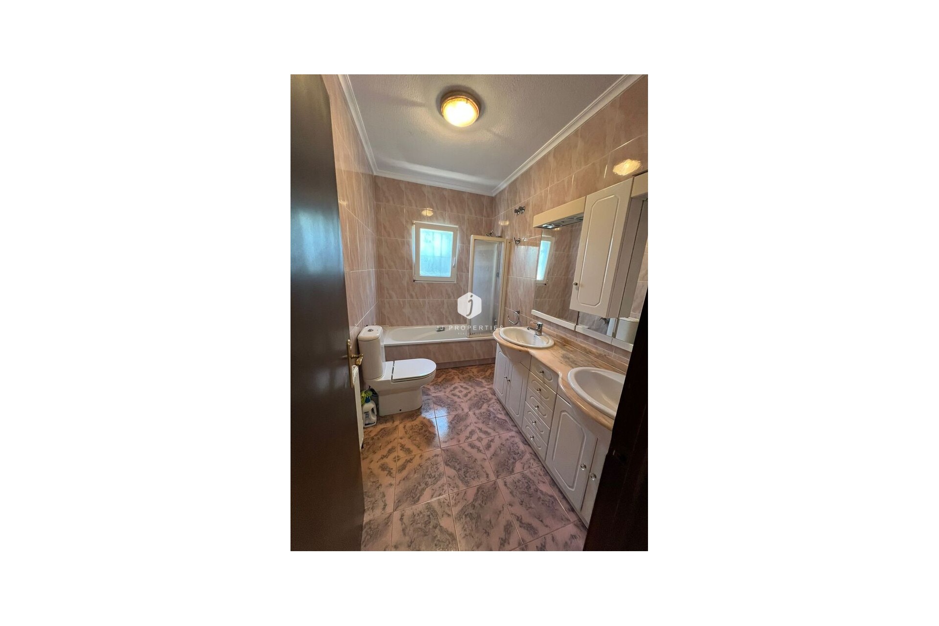 Z drugiej ręki - Villa -
Playa Flamenca