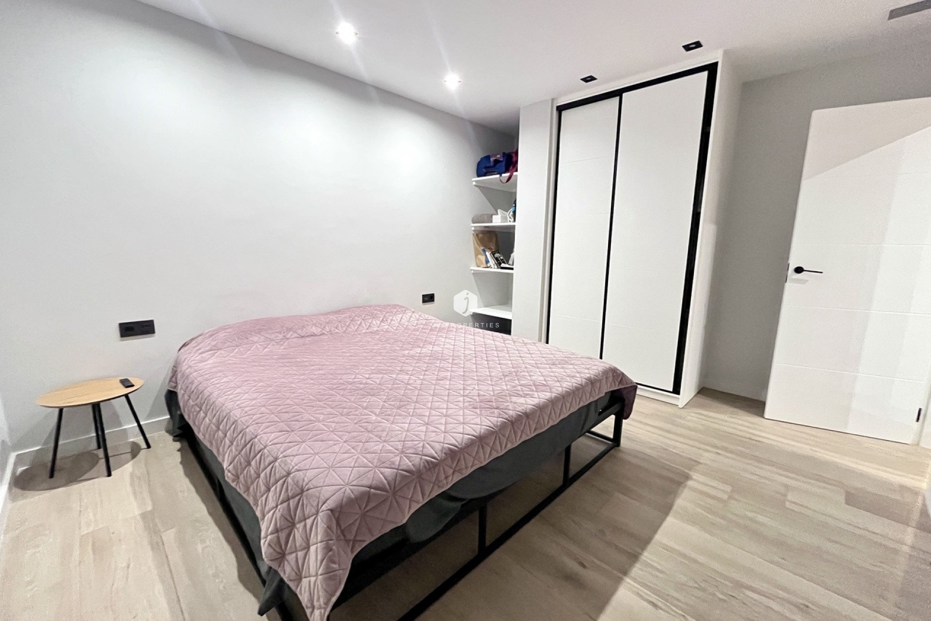 Z drugiej ręki - Villa -
Punta Prima - Costa Blanca