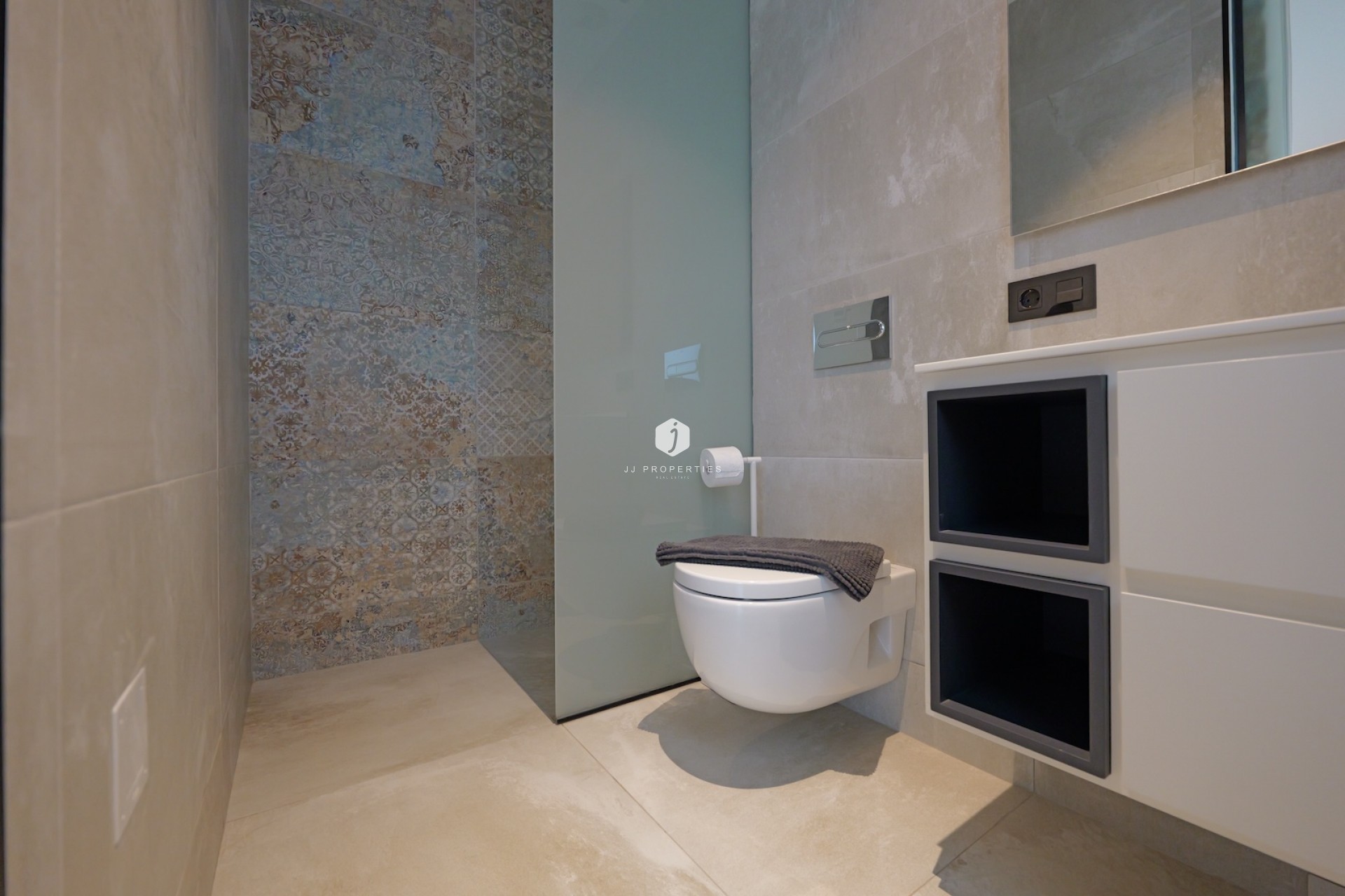 Z drugiej ręki - Villa -
Rojales - Inland