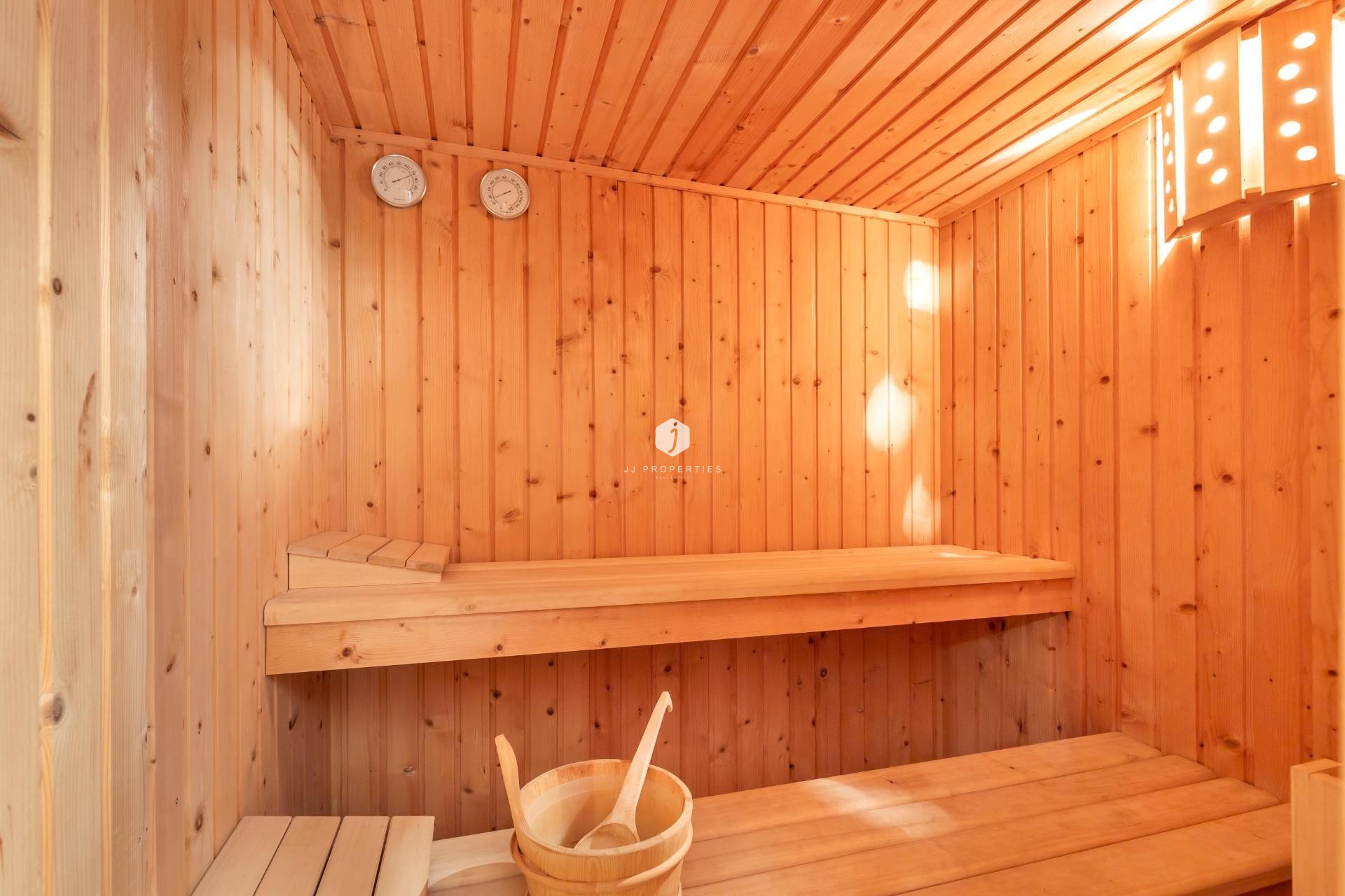 Z drugiej ręki - Villa -
Rojales - Pueblo Bravo