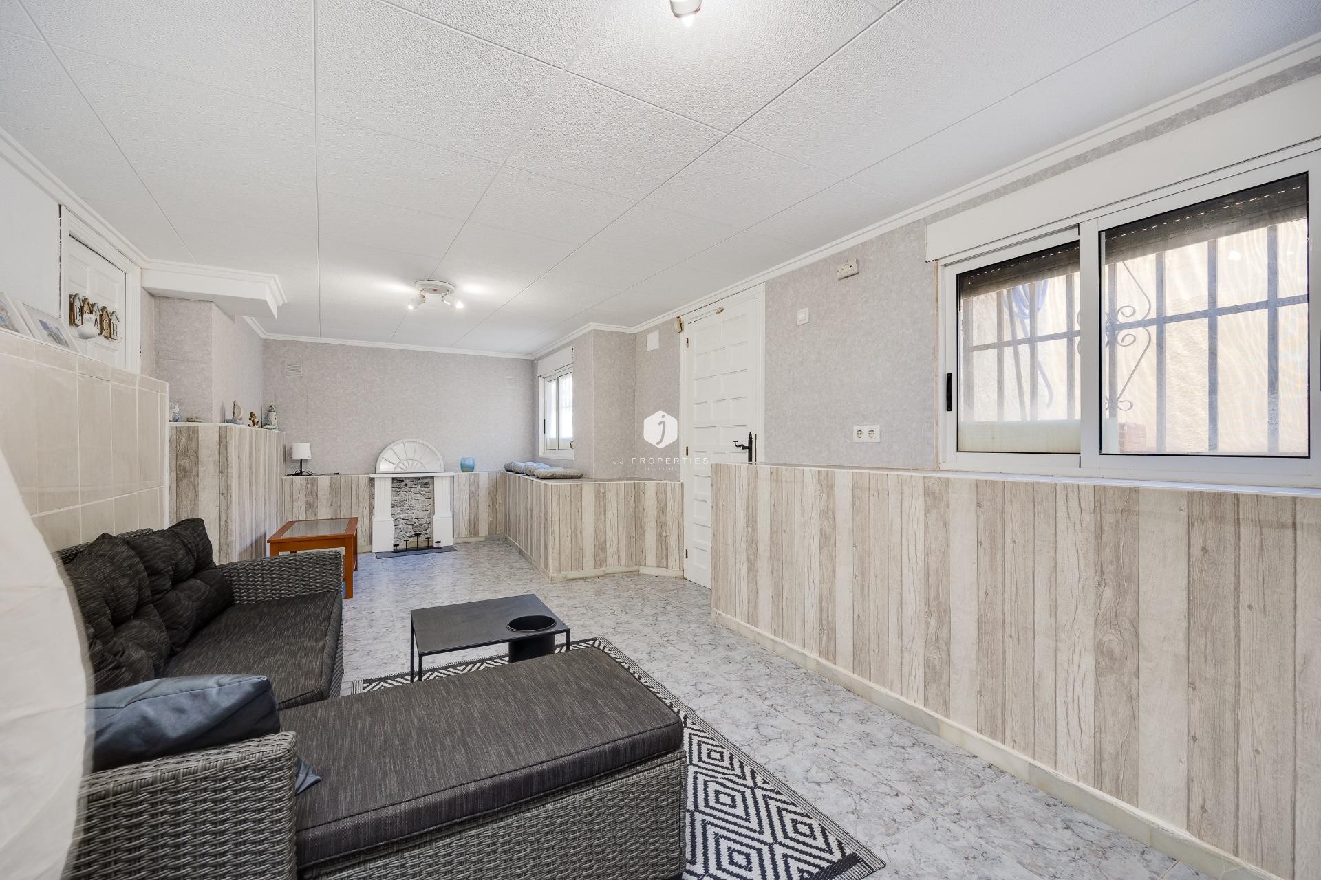 Z drugiej ręki - Villa -
San Fulgencio - La Marina