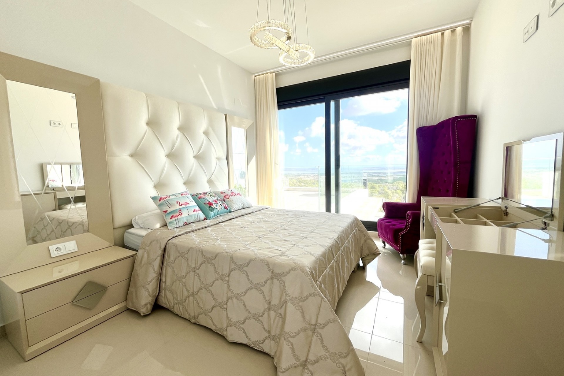 Z drugiej ręki - Villa -
San Miguel de Salinas - Inland