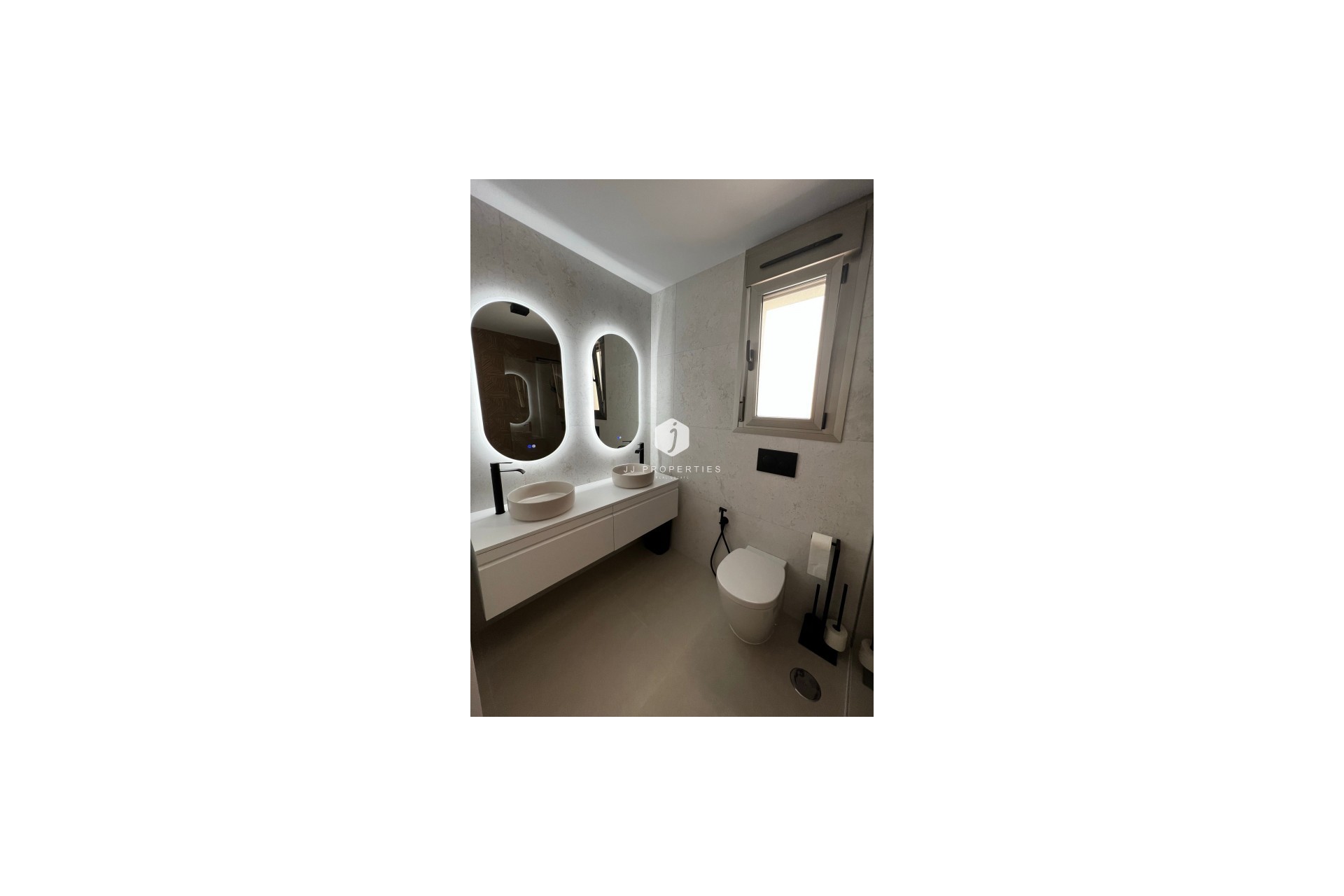 Z drugiej ręki - Villa -
San Miguel de Salinas - Inland