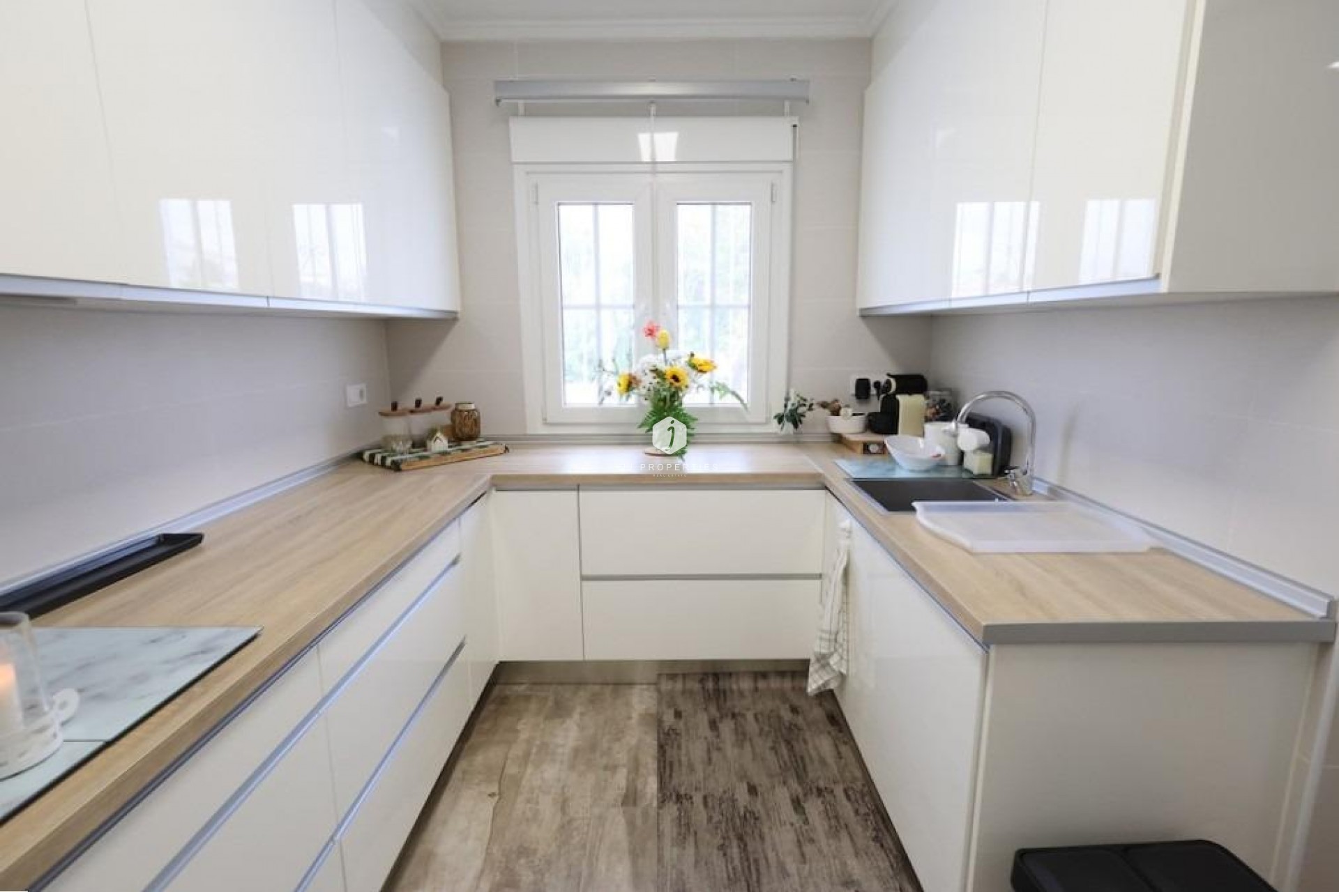 Z drugiej ręki - Villa -
San Miguel de Salinas - Inland