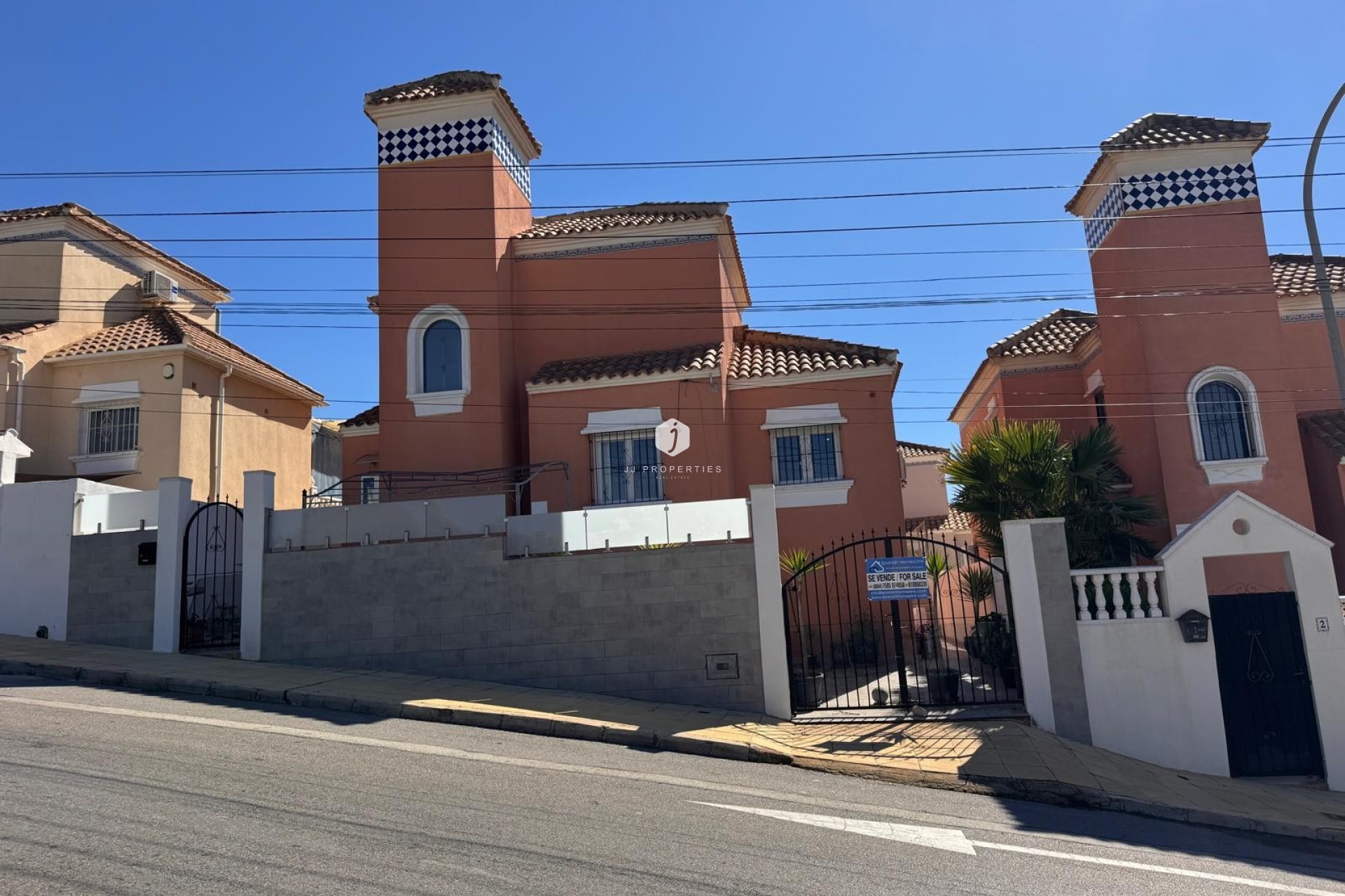 Z drugiej ręki - Villa -
San Miguel de Salinas - Inland