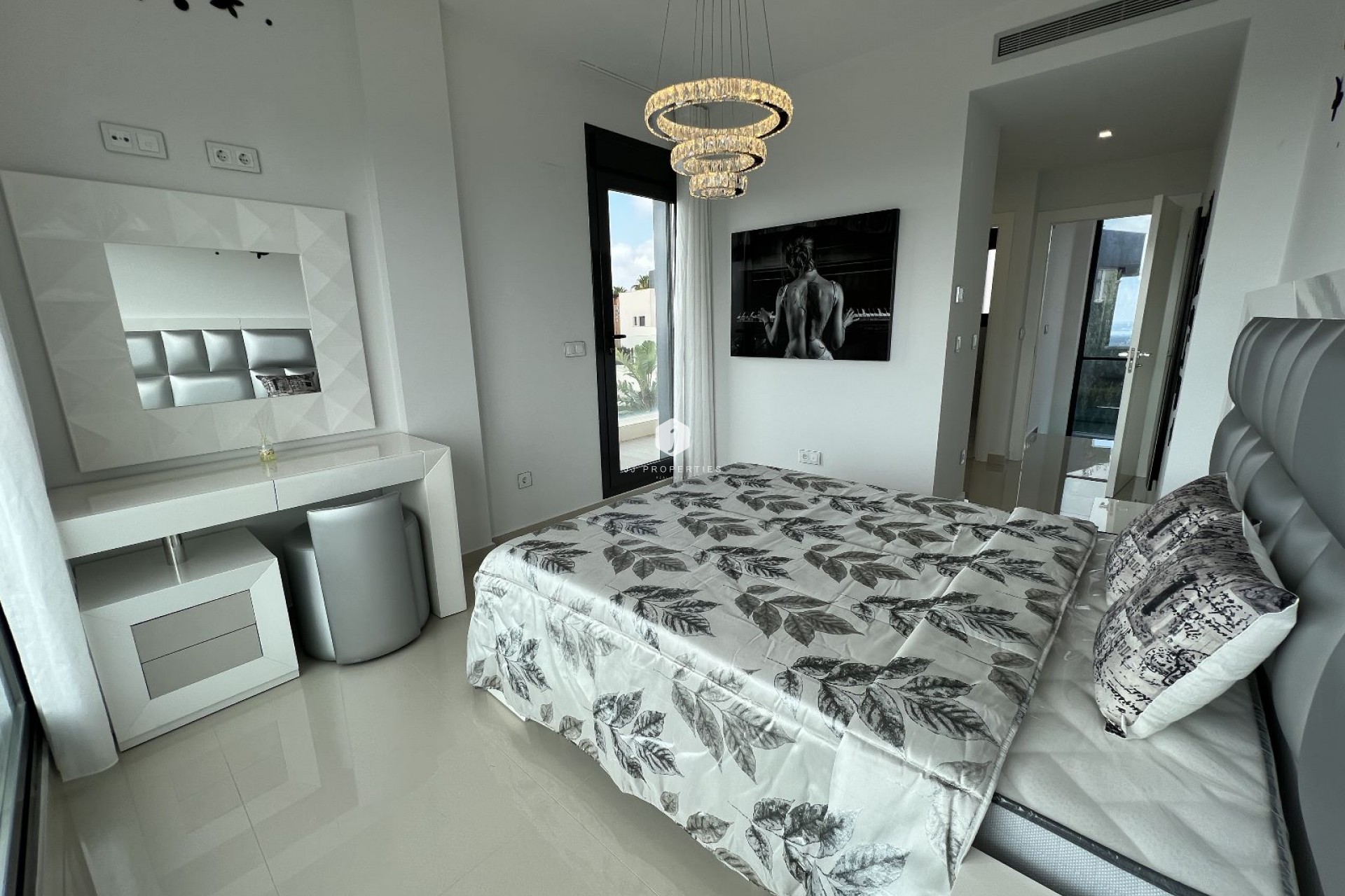 Z drugiej ręki - Villa -
San Miguel de Salinas - Inland